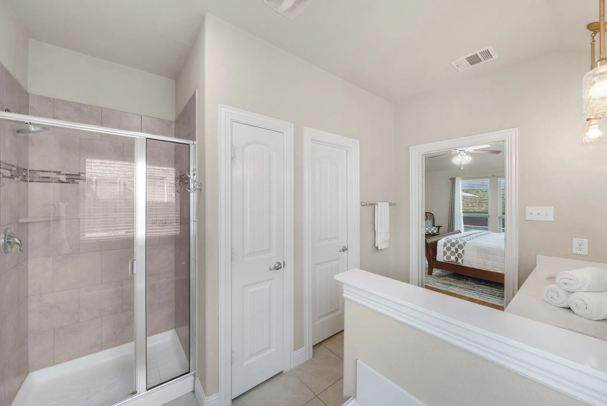 Single Family Residence For Sale in Denton County , 502 Royal Oaks Lane, Oak Point, Texas 75068, 3 Bedroom, 2 Bathroom, 2 Garage spaces, 1,882 Sqft, built in 2017, mls#21366816, Real Estate Agent in Oak Point, Homes For Sale in Denton county, Homes For Sale in Oak Point, Realtor in Oak Point Texas, Real Estate Brokerage Independent Realty Texas, Luminita Cordes Realtor