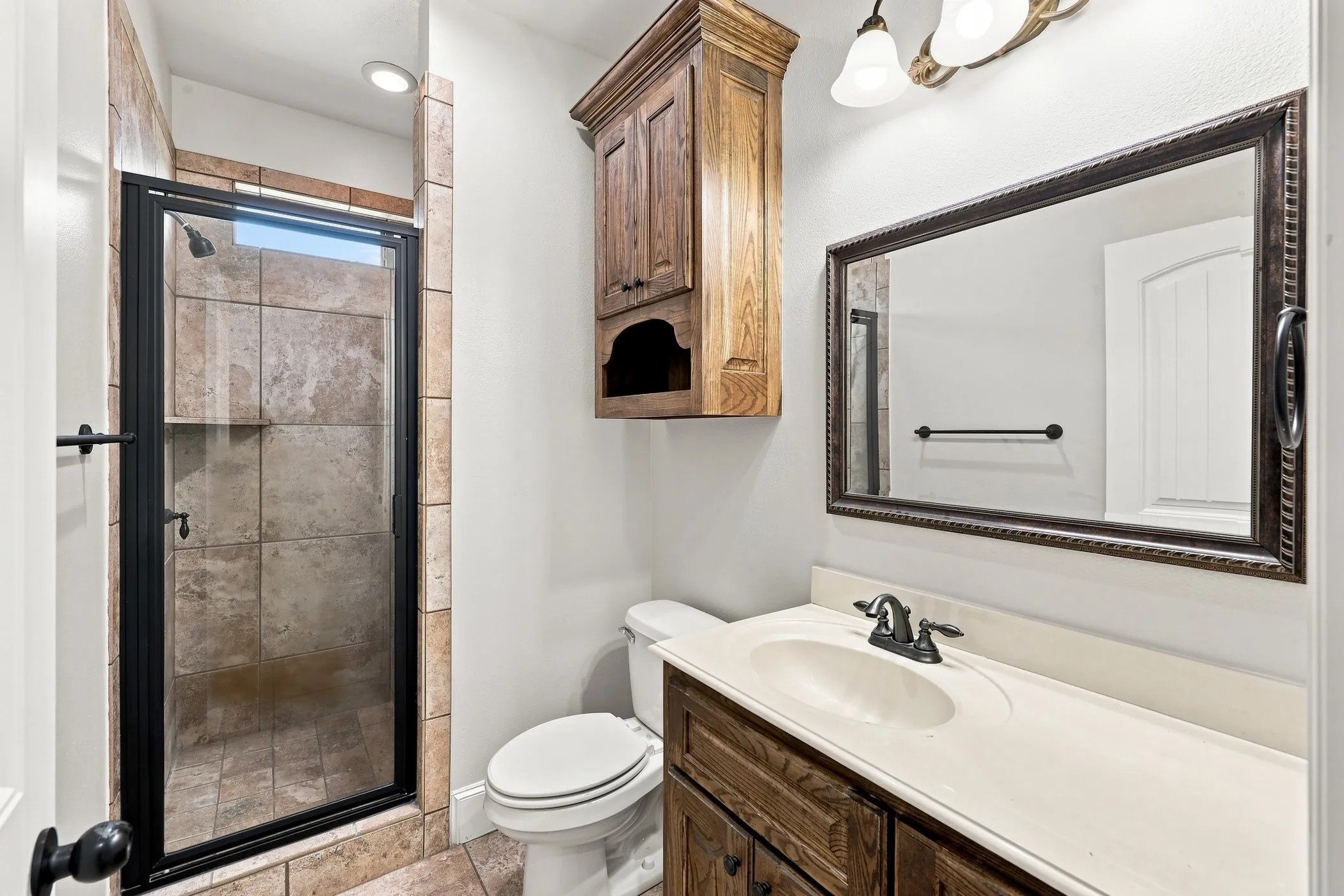 Single Family Residence For Sale in Kaufman County , 18121 Langford Lane, Talty, Texas 75126, 4 Bedroom, 4 Bathroom, 3 Garage spaces, 3,423 Sqft, built in 2007, mls#21369420, Real Estate Agent in Talty, Homes For Sale in Kaufman county, Homes For Sale in Talty, Realtor in Talty Texas, Real Estate Brokerage Independent Realty Texas, Luminita Cordes Realtor