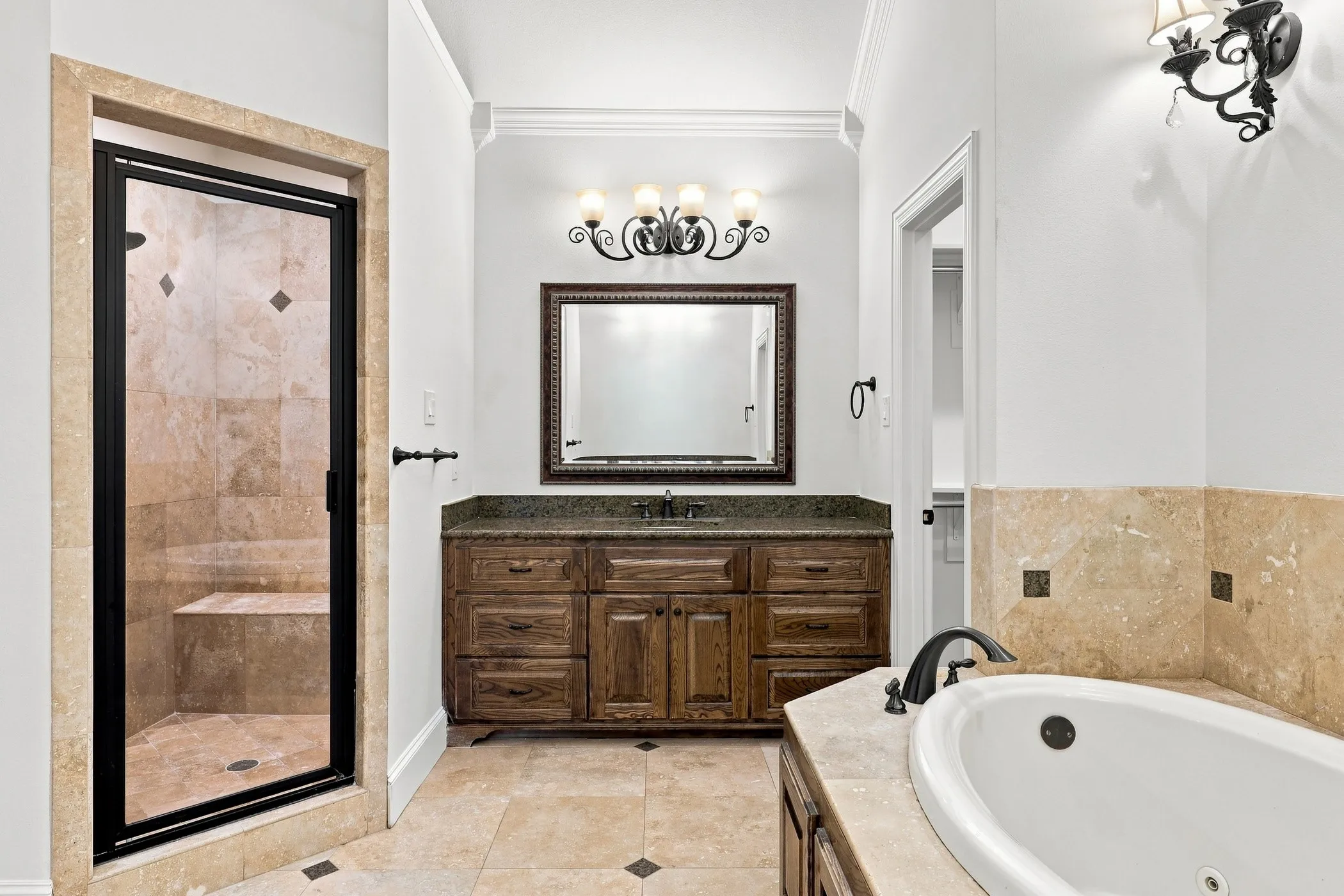 Single Family Residence For Sale in Kaufman County , 18121 Langford Lane, Talty, Texas 75126, 4 Bedroom, 4 Bathroom, 3 Garage spaces, 3,423 Sqft, built in 2007, mls#21369420, Real Estate Agent in Talty, Homes For Sale in Kaufman county, Homes For Sale in Talty, Realtor in Talty Texas, Real Estate Brokerage Independent Realty Texas, Luminita Cordes Realtor