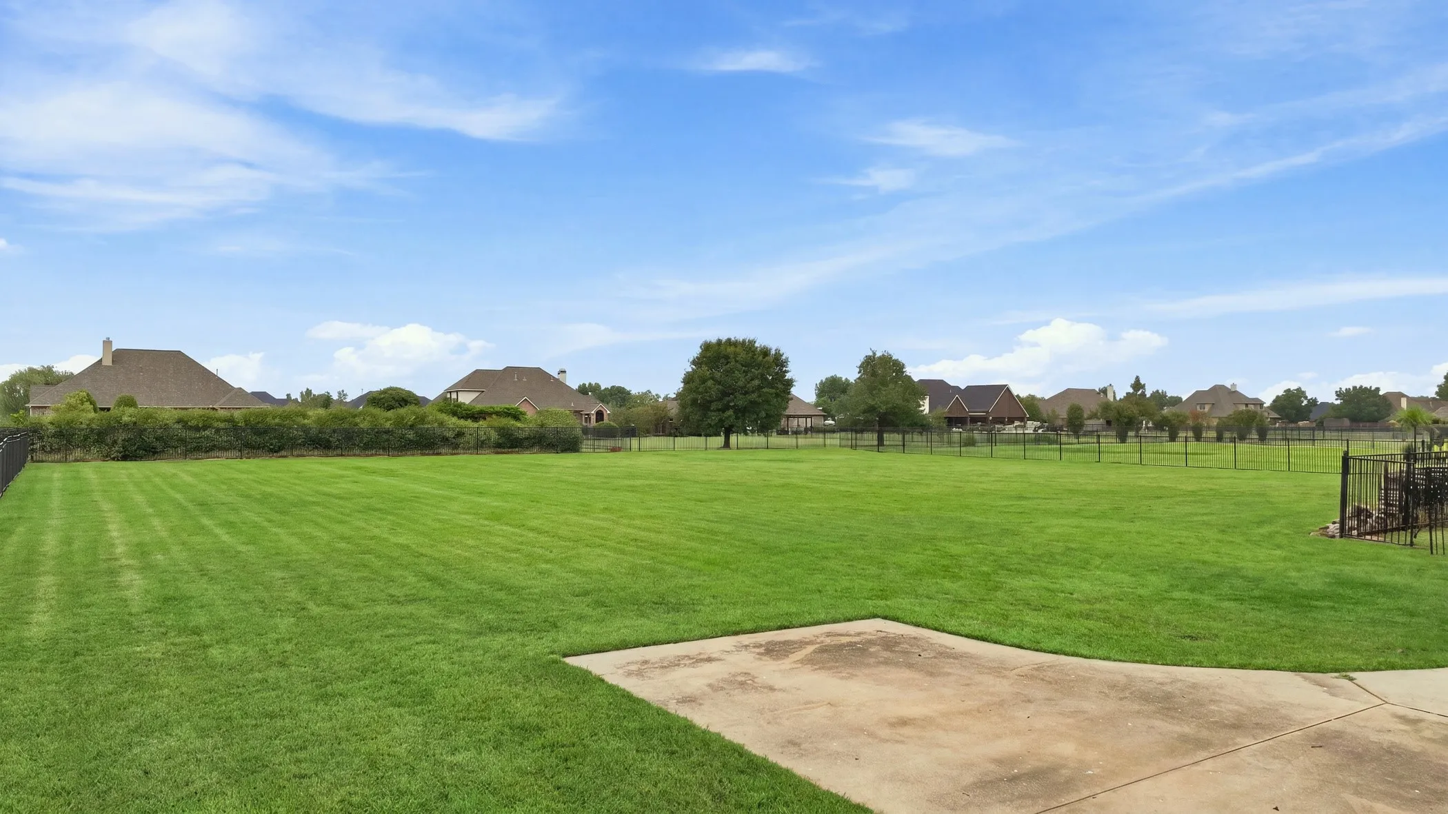 Single Family Residence For Sale in Kaufman County , 18121 Langford Lane, Talty, Texas 75126, 4 Bedroom, 4 Bathroom, 3 Garage spaces, 3,423 Sqft, built in 2007, mls#21369420, Real Estate Agent in Talty, Homes For Sale in Kaufman county, Homes For Sale in Talty, Realtor in Talty Texas, Real Estate Brokerage Independent Realty Texas, Luminita Cordes Realtor
