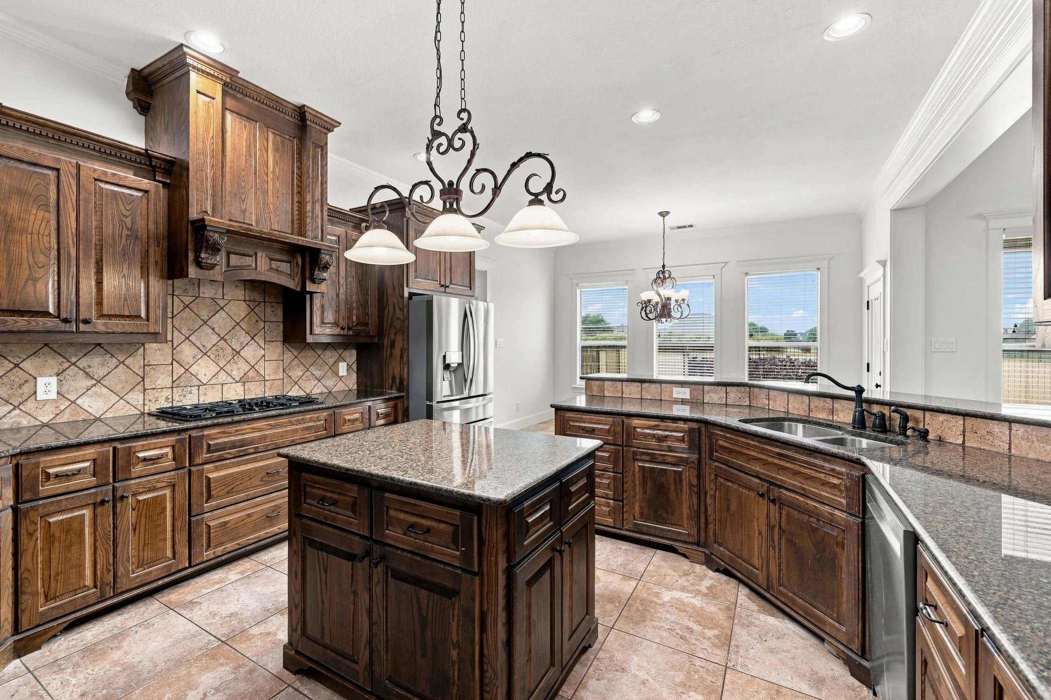 Single Family Residence For Sale in Kaufman County , 18121 Langford Lane, Talty, Texas 75126, 4 Bedroom, 4 Bathroom, 3 Garage spaces, 3,423 Sqft, built in 2007, mls#21369420, Real Estate Agent in Talty, Homes For Sale in Kaufman county, Homes For Sale in Talty, Realtor in Talty Texas, Real Estate Brokerage Independent Realty Texas, Luminita Cordes Realtor