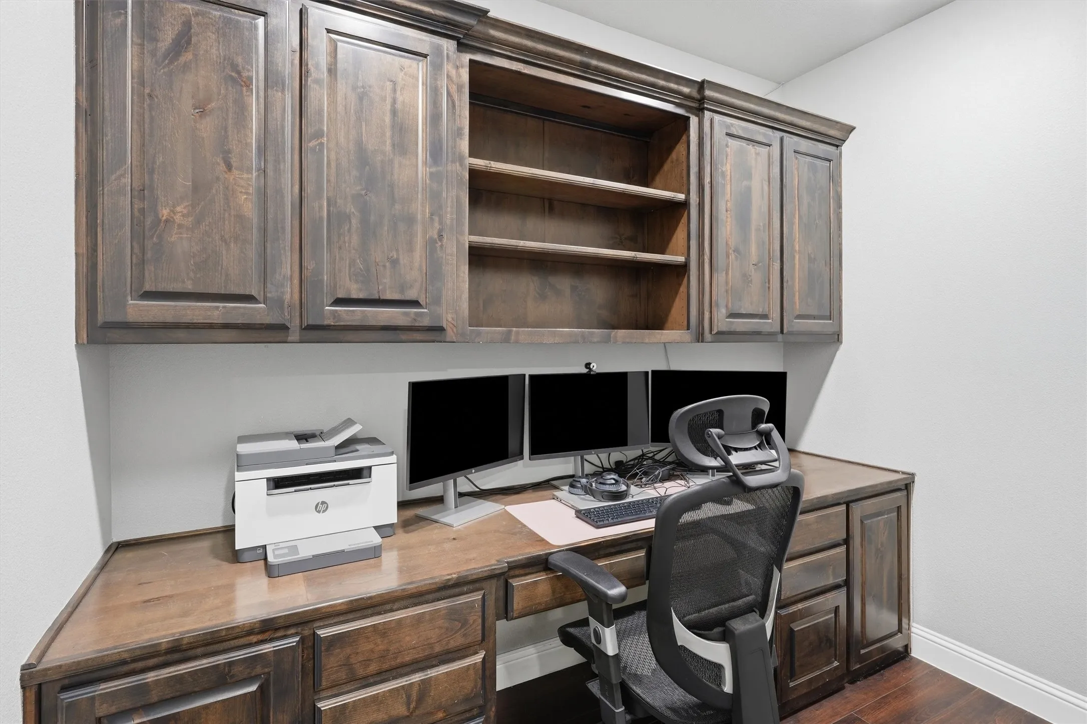 Single Family Residence For Sale in Denton County , 12138 Marion Road, Sanger, Texas 76266, 4 Bedroom, 3 Bathroom, 2 Garage spaces, 2,699 Sqft, built in 2017, mls#21365950, Real Estate Agent in Sanger, Homes For Sale in Denton county, Homes For Sale in Sanger, Realtor in Sanger Texas, Real Estate Brokerage Independent Realty Texas, Luminita Cordes Realtor