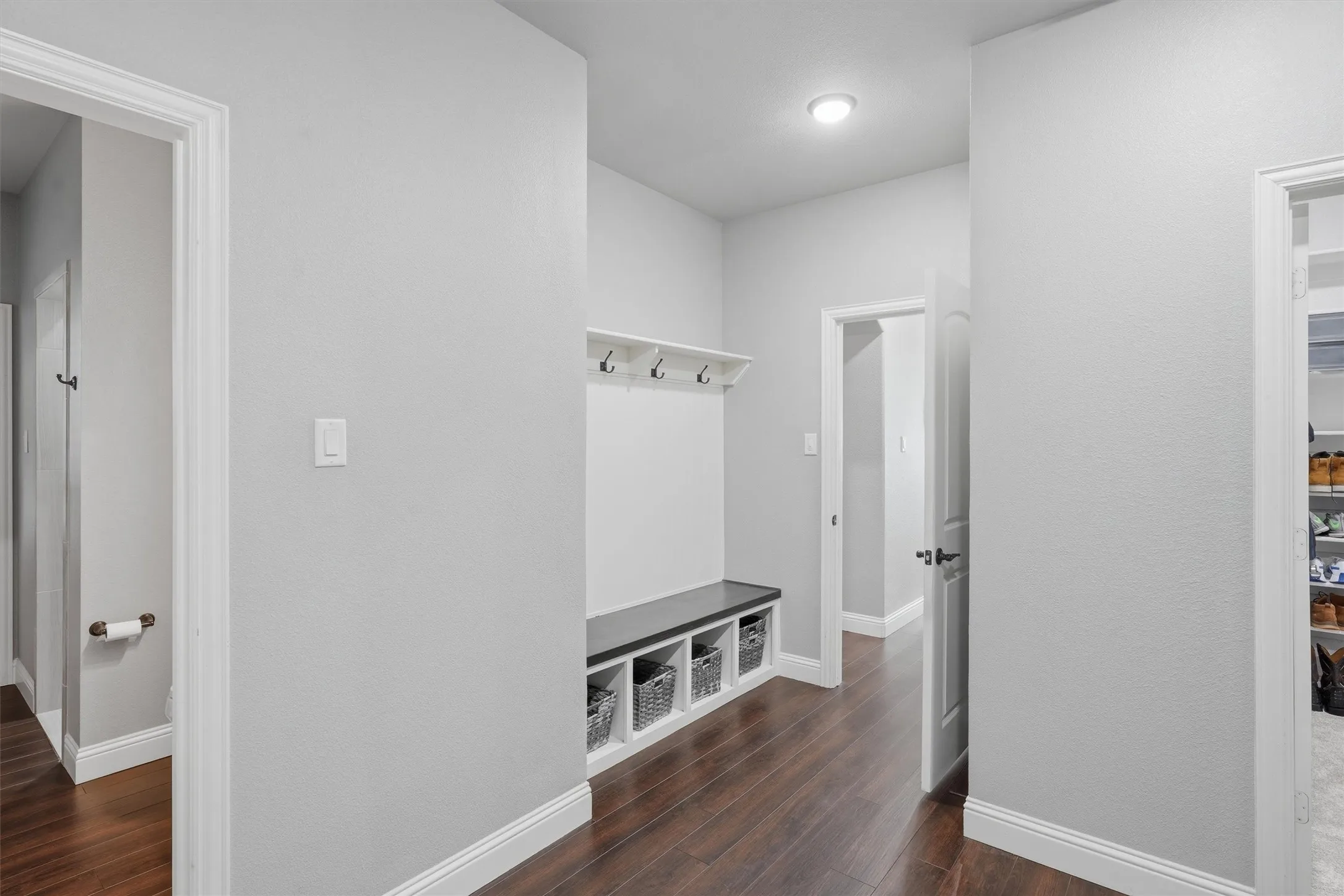 Single Family Residence For Sale in Denton County , 12138 Marion Road, Sanger, Texas 76266, 4 Bedroom, 3 Bathroom, 2 Garage spaces, 2,699 Sqft, built in 2017, mls#21365950, Real Estate Agent in Sanger, Homes For Sale in Denton county, Homes For Sale in Sanger, Realtor in Sanger Texas, Real Estate Brokerage Independent Realty Texas, Luminita Cordes Realtor