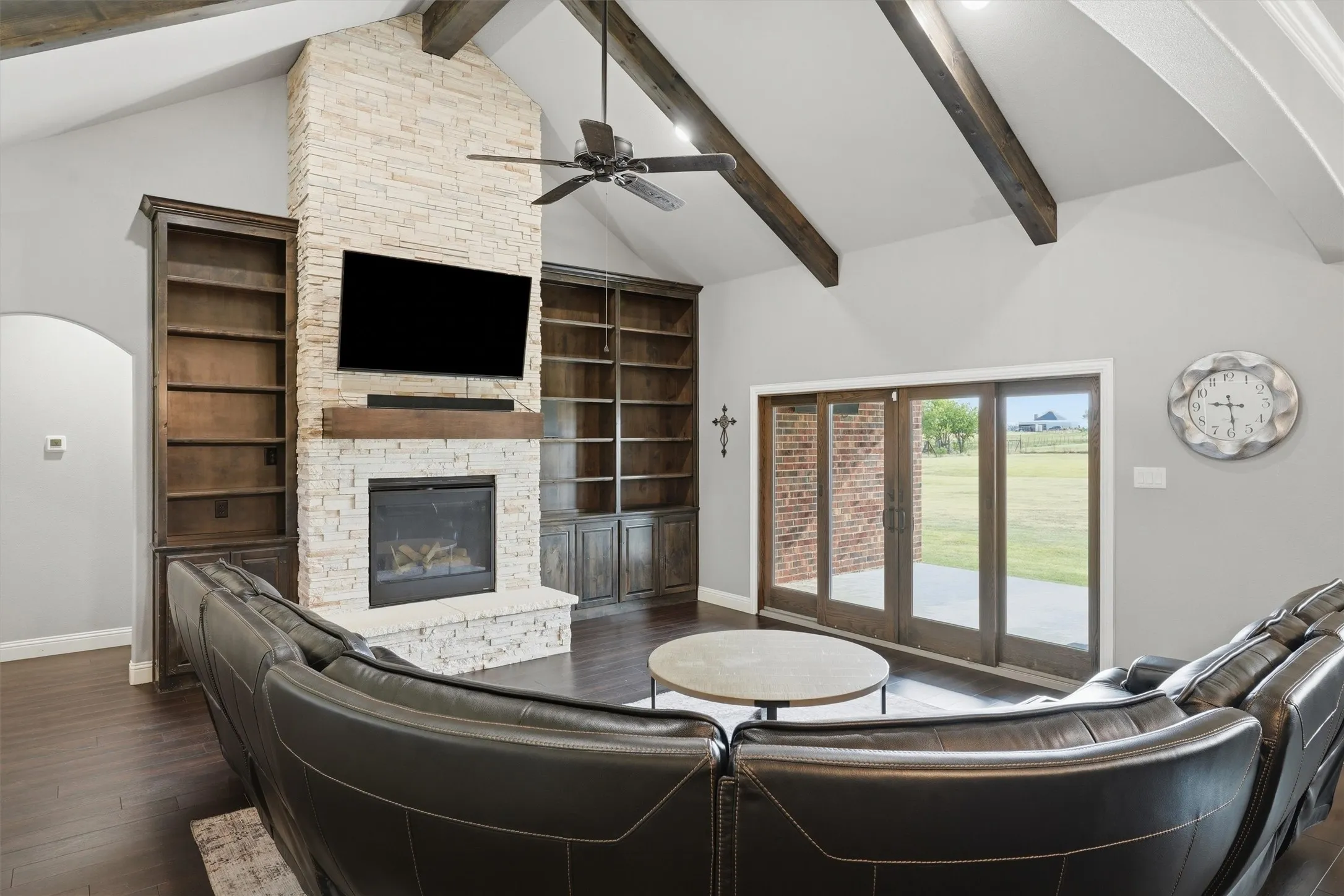 Single Family Residence For Sale in Denton County , 12138 Marion Road, Sanger, Texas 76266, 4 Bedroom, 3 Bathroom, 2 Garage spaces, 2,699 Sqft, built in 2017, mls#21365950, Real Estate Agent in Sanger, Homes For Sale in Denton county, Homes For Sale in Sanger, Realtor in Sanger Texas, Real Estate Brokerage Independent Realty Texas, Luminita Cordes Realtor