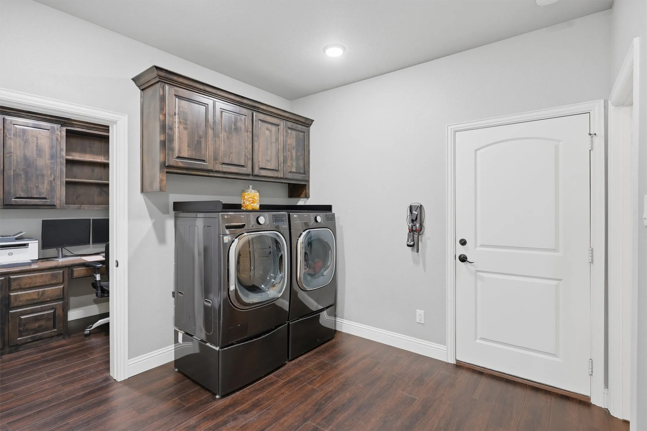Single Family Residence For Sale in Denton County , 12138 Marion Road, Sanger, Texas 76266, 4 Bedroom, 3 Bathroom, 2 Garage spaces, 2,699 Sqft, built in 2017, mls#21365950, Real Estate Agent in Sanger, Homes For Sale in Denton county, Homes For Sale in Sanger, Realtor in Sanger Texas, Real Estate Brokerage Independent Realty Texas, Luminita Cordes Realtor