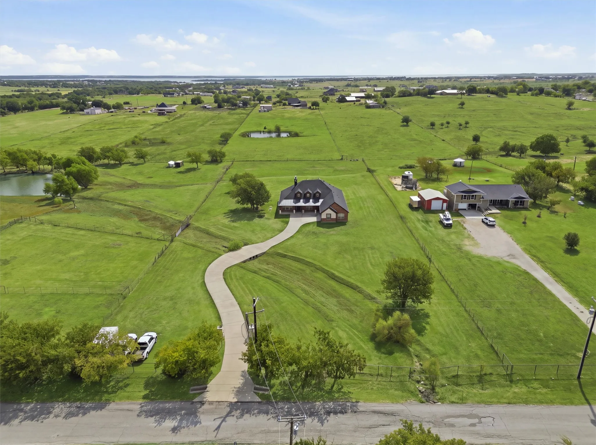Single Family Residence For Sale in Denton County , 12138 Marion Road, Sanger, Texas 76266, 4 Bedroom, 3 Bathroom, 2 Garage spaces, 2,699 Sqft, built in 2017, mls#21365950, Real Estate Agent in Sanger, Homes For Sale in Denton county, Homes For Sale in Sanger, Realtor in Sanger Texas, Real Estate Brokerage Independent Realty Texas, Luminita Cordes Realtor