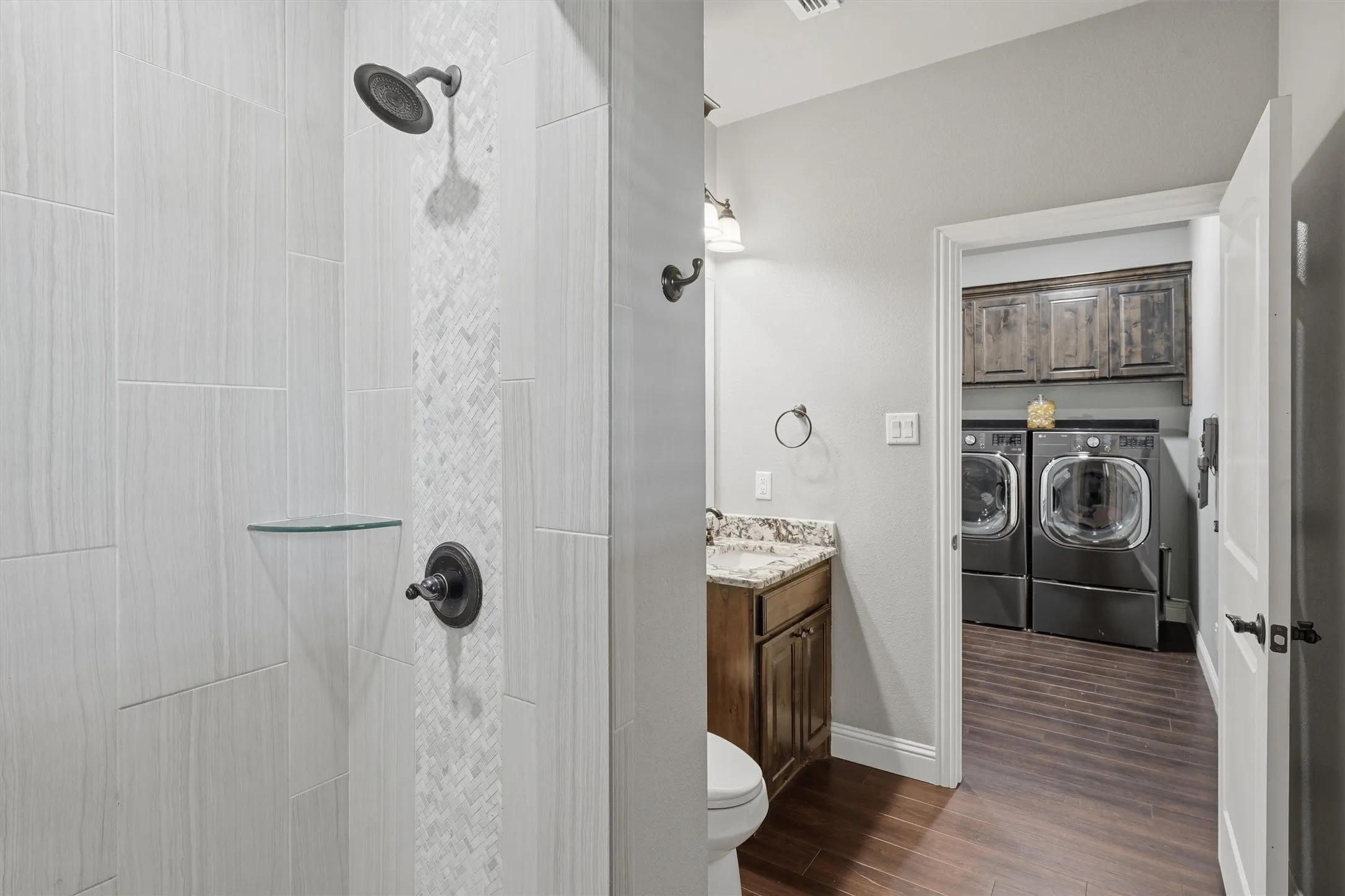 Single Family Residence For Sale in Denton County , 12138 Marion Road, Sanger, Texas 76266, 4 Bedroom, 3 Bathroom, 2 Garage spaces, 2,699 Sqft, built in 2017, mls#21365950, Real Estate Agent in Sanger, Homes For Sale in Denton county, Homes For Sale in Sanger, Realtor in Sanger Texas, Real Estate Brokerage Independent Realty Texas, Luminita Cordes Realtor