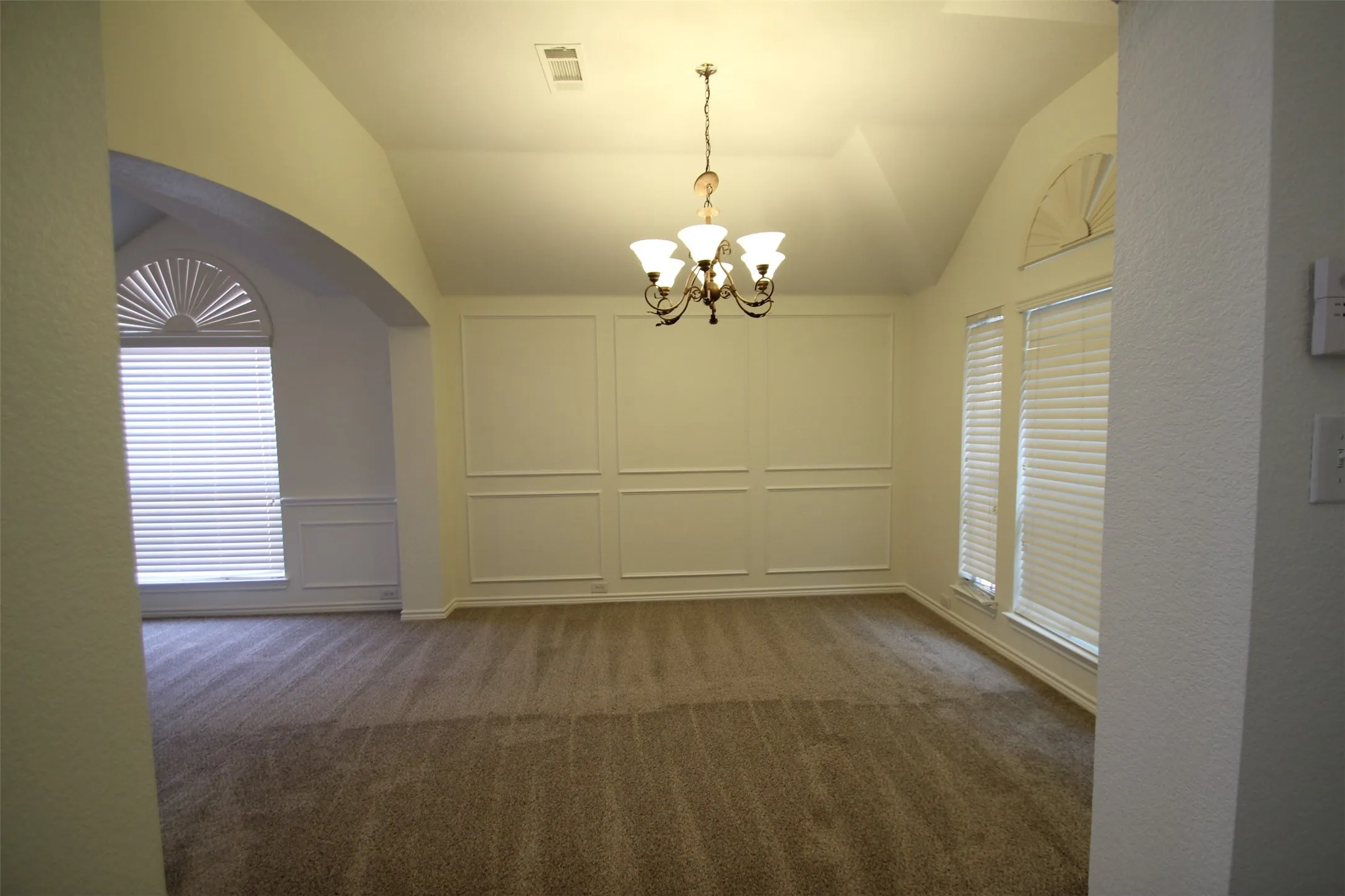 Single Family Residence For Rent in Collin County , 10362 Ferry Farm Lane, Frisco, Texas 75035, 4 Bedroom, 2 Bathroom, 2 Garage spaces, 2,379 Sqft, built in 2004, mls#21370198, Real Estate Agent in Frisco, Homes For Rent in Collin county, Homes For Rent in Frisco, Realtor in Frisco Texas, Real Estate Brokerage Independent Realty Texas, Luminita Cordes Realtor