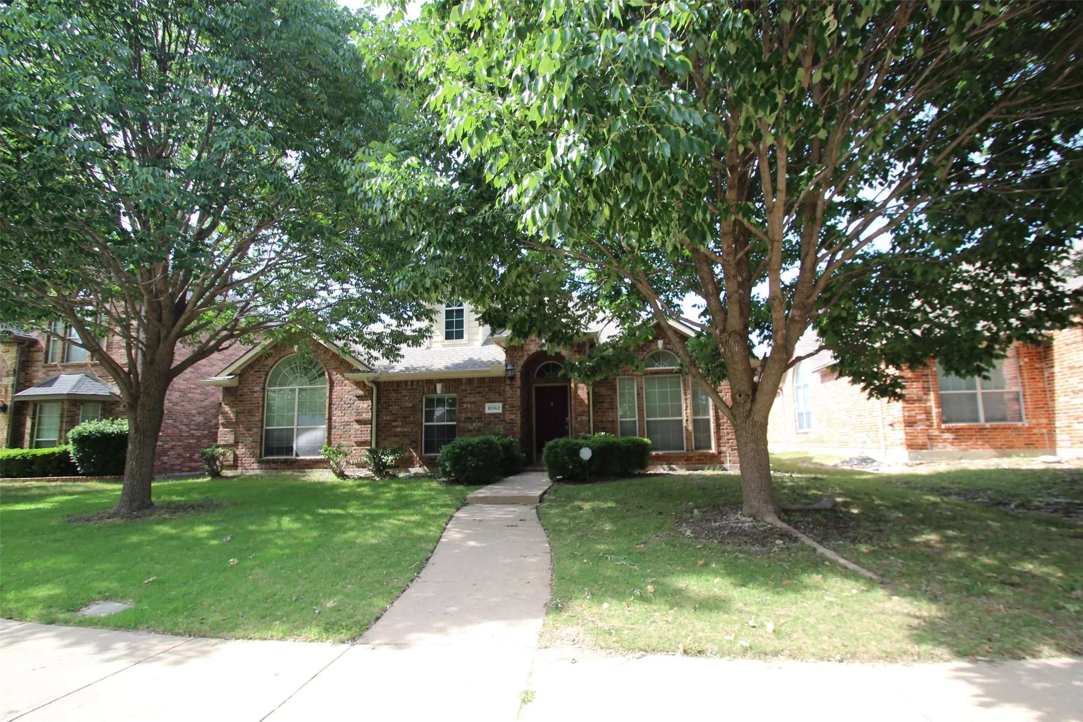 Single Family Residence For Rent in Collin County , 10362 Ferry Farm Lane, Frisco, Texas 75035, 4 Bedroom, 2 Bathroom, 2 Garage spaces, 2,379 Sqft, built in 2004, mls#21370198, Real Estate Agent in Frisco, Homes For Rent in Collin county, Homes For Rent in Frisco, Realtor in Frisco Texas, Real Estate Brokerage Independent Realty Texas, Luminita Cordes Realtor