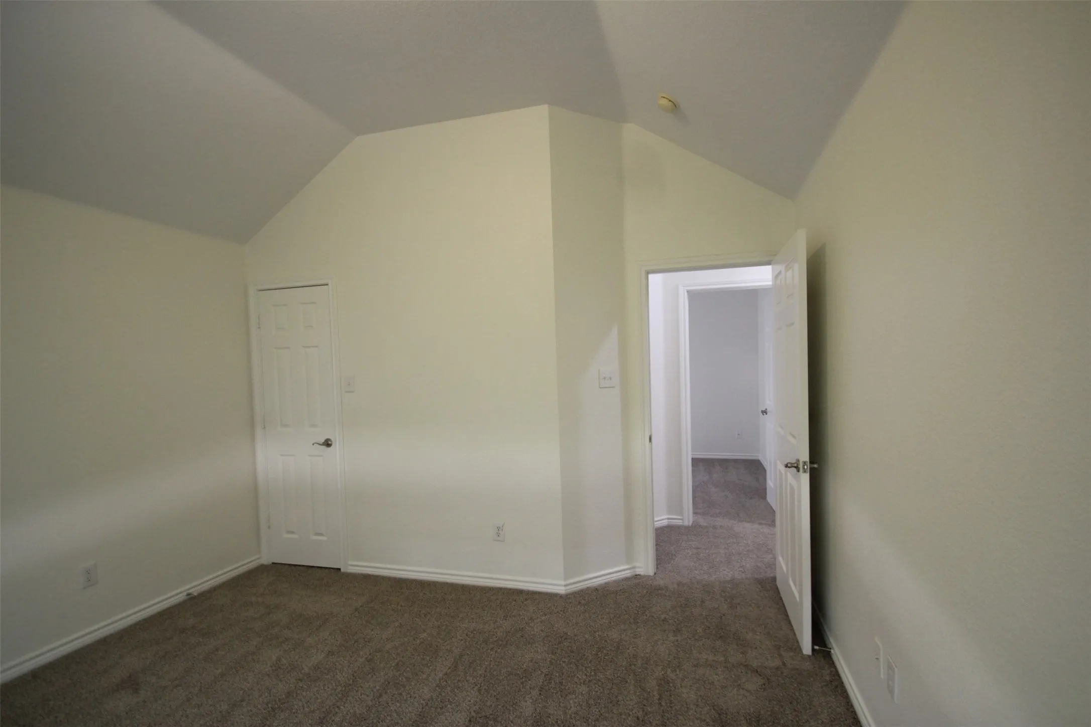 Single Family Residence For Rent in Collin County , 10362 Ferry Farm Lane, Frisco, Texas 75035, 4 Bedroom, 2 Bathroom, 2 Garage spaces, 2,379 Sqft, built in 2004, mls#21370198, Real Estate Agent in Frisco, Homes For Rent in Collin county, Homes For Rent in Frisco, Realtor in Frisco Texas, Real Estate Brokerage Independent Realty Texas, Luminita Cordes Realtor