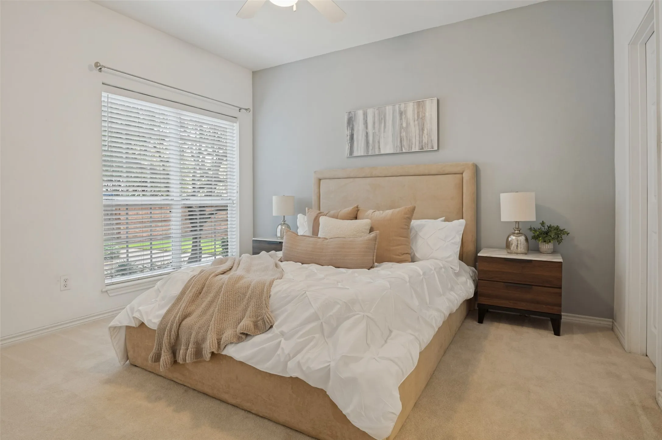 Condominium For Sale in Tarrant County , 1300 Cantor Drive 130, Arlington, Texas 76011, 1 Bedroom, 1 Bathroom, Garage spaces, 760 Sqft, built in 1983, mls#21370107, Real Estate Agent in Arlington, Homes For Sale in Tarrant county, Homes For Sale in Arlington, Realtor in Arlington Texas, Real Estate Brokerage Independent Realty Texas, Luminita Cordes Realtor
