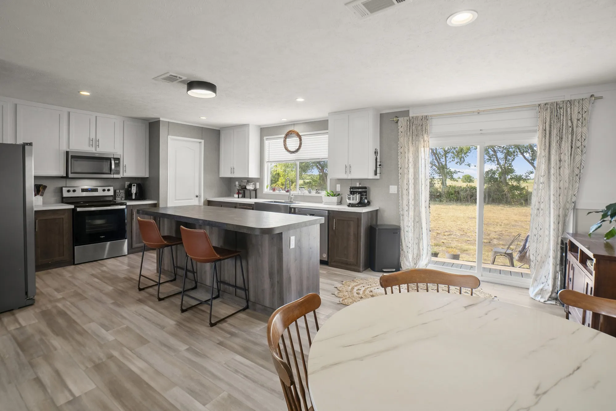 Manufactured Home For Sale in Hunt County , 5024 Dove Street, Greenville, Texas 75401, 4 Bedroom, 2 Bathroom, Garage spaces, 2,176 Sqft, built in 2024, mls#21367708, Real Estate Agent in Greenville, Homes For Sale in Hunt county, Homes For Sale in Greenville, Realtor in Greenville Texas, Real Estate Brokerage Independent Realty Texas, Luminita Cordes Realtor