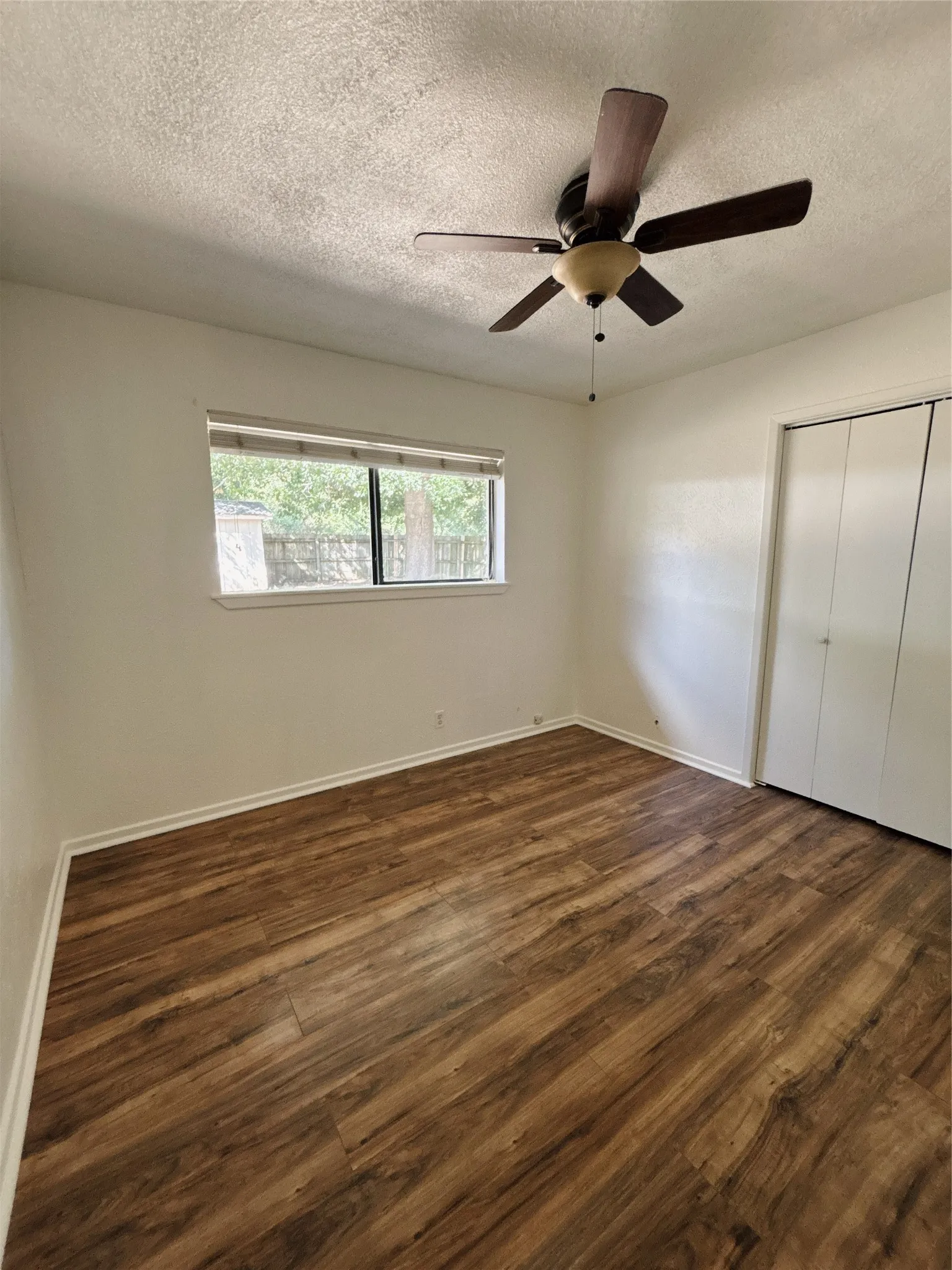 Single Family Residence For Rent in Franklin (TX) County , 526 Park Lane, Mount Vernon, Texas 75457, 3 Bedroom, 2 Bathroom, Garage spaces, 1,424 Sqft, built in 1984, mls#21370883, Real Estate Agent in Mount Vernon, Homes For Rent in Franklin (TX) county, Homes For Rent in Mount Vernon, Realtor in Mount Vernon Texas, Real Estate Brokerage Independent Realty Texas, Luminita Cordes Realtor