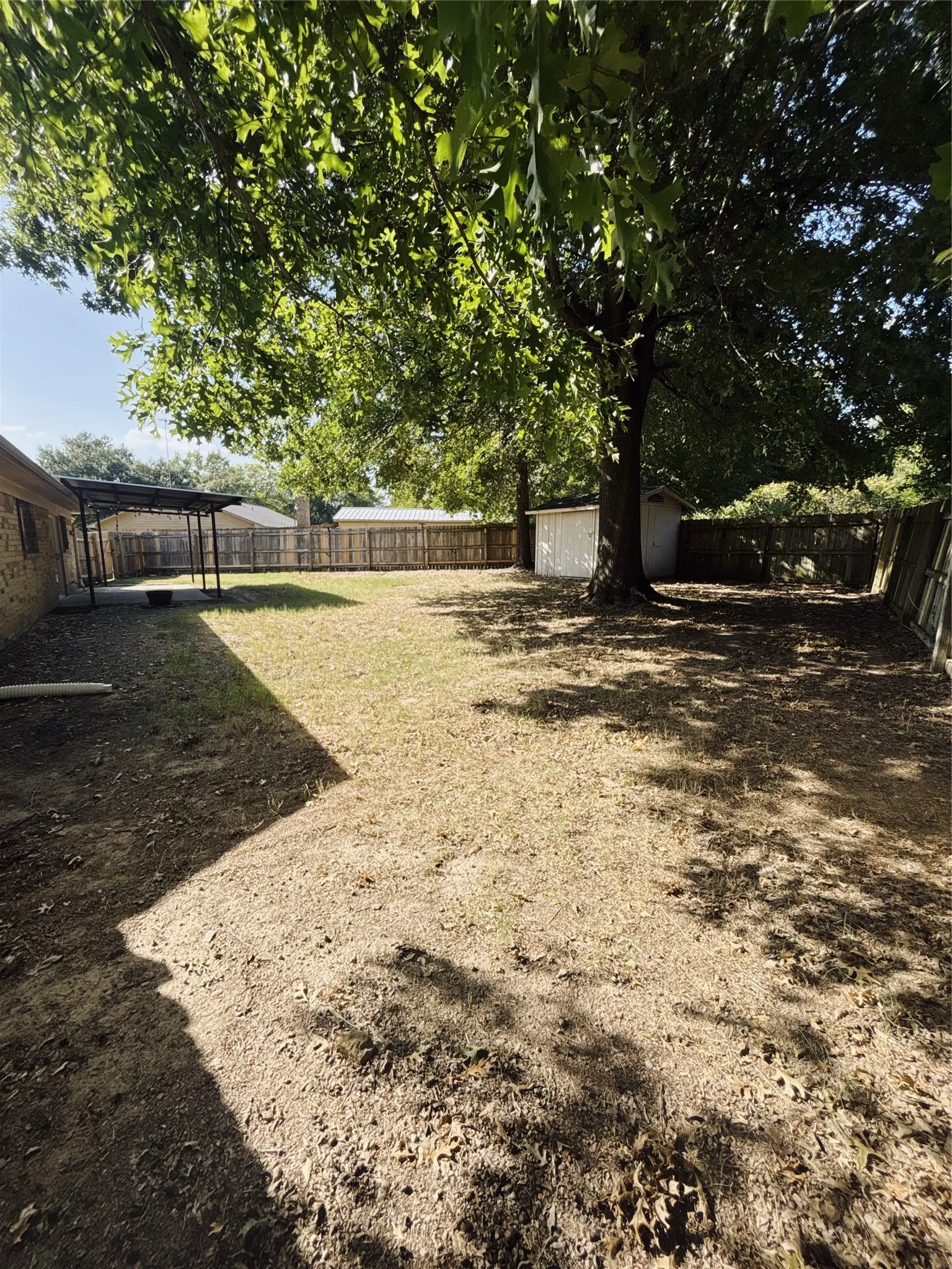 Single Family Residence For Rent in Franklin (TX) County , 526 Park Lane, Mount Vernon, Texas 75457, 3 Bedroom, 2 Bathroom, Garage spaces, 1,424 Sqft, built in 1984, mls#21370883, Real Estate Agent in Mount Vernon, Homes For Rent in Franklin (TX) county, Homes For Rent in Mount Vernon, Realtor in Mount Vernon Texas, Real Estate Brokerage Independent Realty Texas, Luminita Cordes Realtor