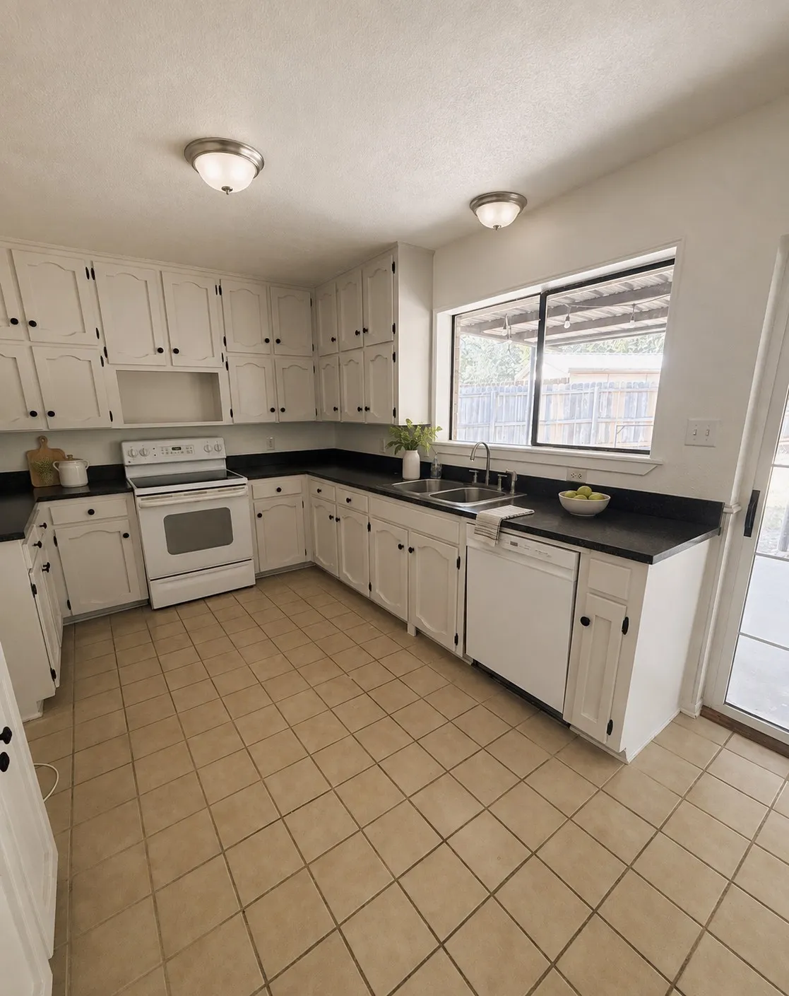 Single Family Residence For Rent in Franklin (TX) County , 526 Park Lane, Mount Vernon, Texas 75457, 3 Bedroom, 2 Bathroom, Garage spaces, 1,424 Sqft, built in 1984, mls#21370883, Real Estate Agent in Mount Vernon, Homes For Rent in Franklin (TX) county, Homes For Rent in Mount Vernon, Realtor in Mount Vernon Texas, Real Estate Brokerage Independent Realty Texas, Luminita Cordes Realtor