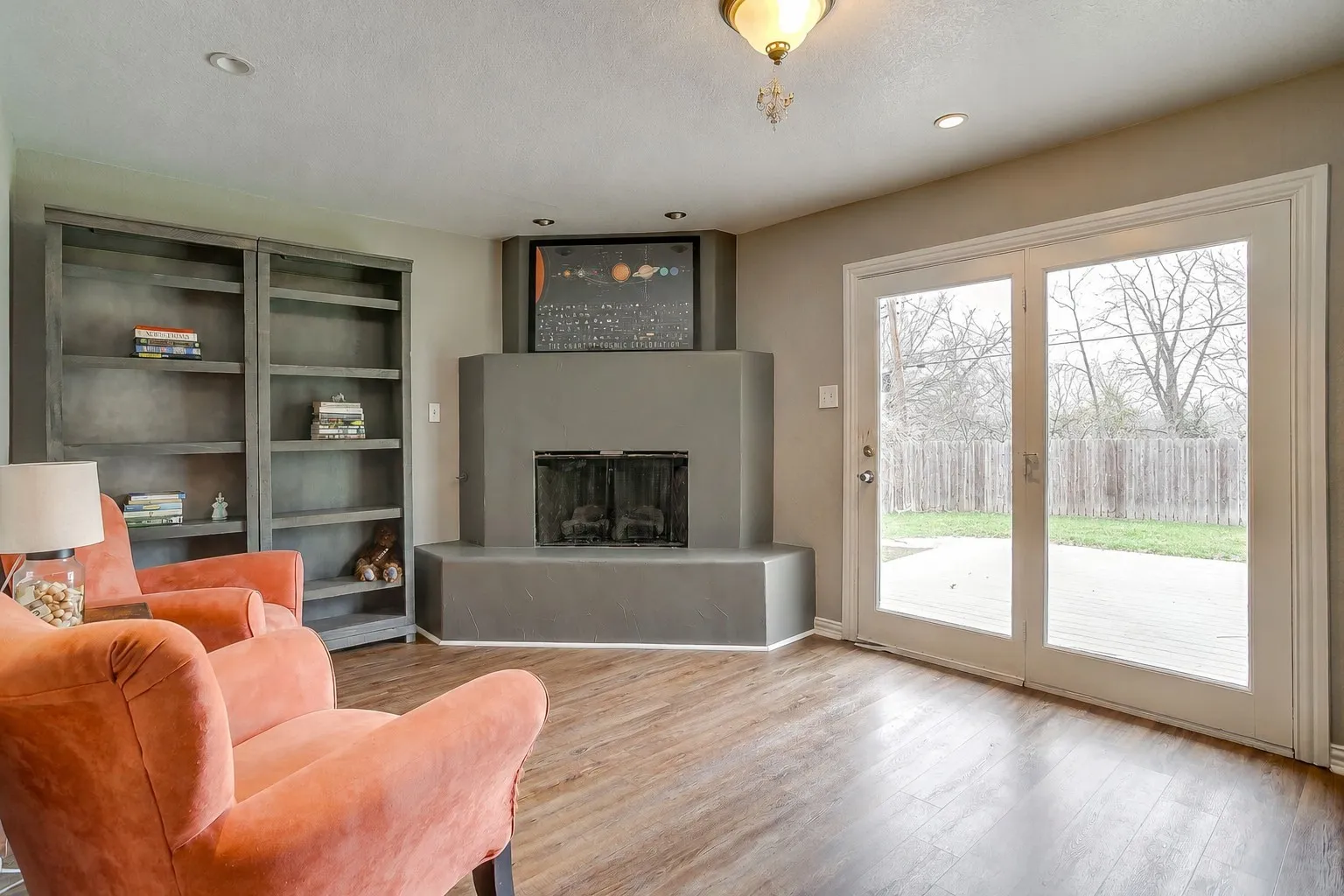 Single Family Residence For Rent in Tarrant County , 5305 Morley Avenue, Fort Worth, Texas 76133, 4 Bedroom, 3 Bathroom, 2 Garage spaces, 2,459 Sqft, built in 1957, mls#21370920, Real Estate Agent in Fort Worth, Homes For Rent in Tarrant county, Homes For Rent in Fort Worth, Realtor in Fort Worth Texas, Real Estate Brokerage Independent Realty Texas, Luminita Cordes Realtor
