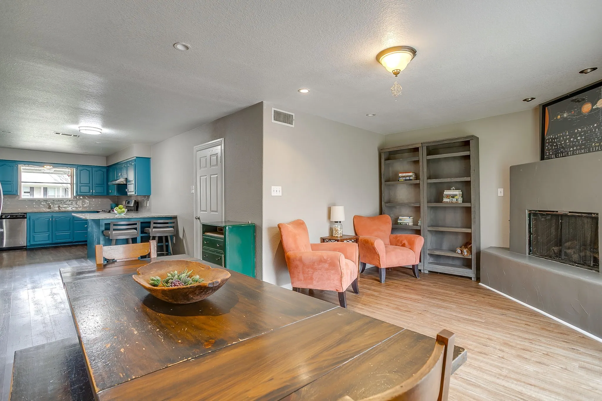 Single Family Residence For Rent in Tarrant County , 5305 Morley Avenue, Fort Worth, Texas 76133, 4 Bedroom, 3 Bathroom, 2 Garage spaces, 2,459 Sqft, built in 1957, mls#21370920, Real Estate Agent in Fort Worth, Homes For Rent in Tarrant county, Homes For Rent in Fort Worth, Realtor in Fort Worth Texas, Real Estate Brokerage Independent Realty Texas, Luminita Cordes Realtor