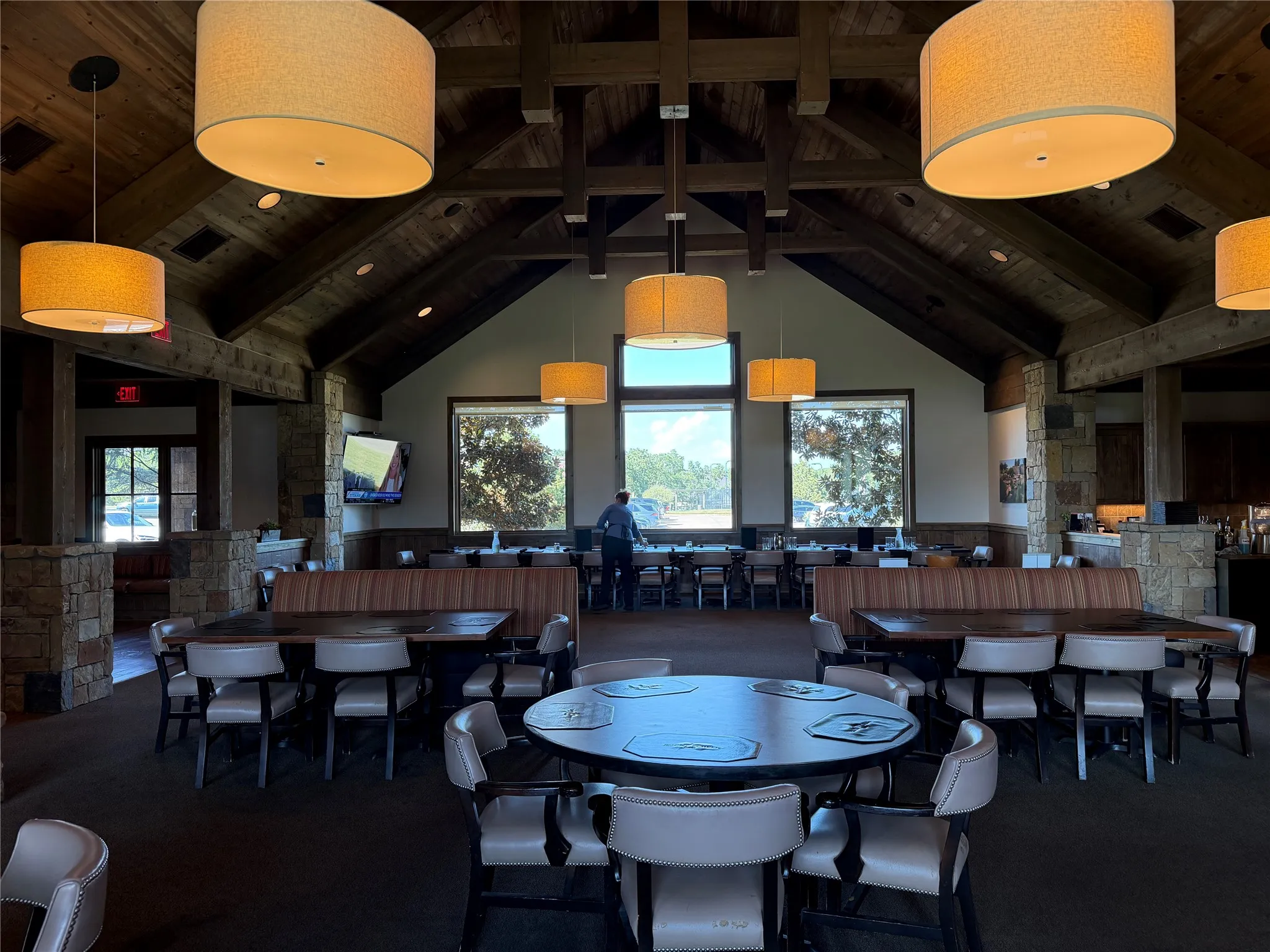 Clubhouse restaurant and dining area