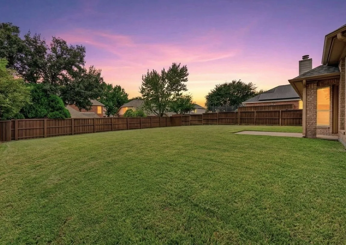 Single Family Residence For Sale in Denton County , 1809 Marble Pass Drive, Flower Mound, Texas 75028, 4 Bedroom, 2 Bathroom, 2 Garage spaces, 2,061 Sqft, built in 2000, mls#21370447, Real Estate Agent in Flower Mound, Homes For Sale in Denton county, Homes For Sale in Flower Mound, Realtor in Flower Mound Texas, Real Estate Brokerage Independent Realty Texas, Luminita Cordes Realtor