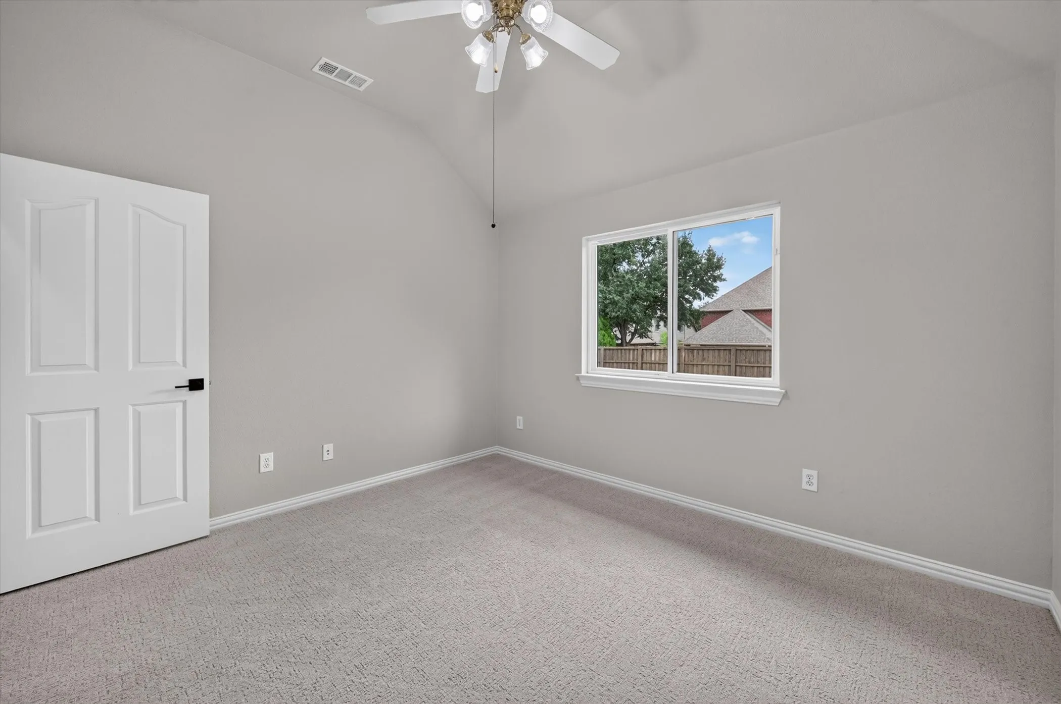 Single Family Residence For Sale in Denton County , 1809 Marble Pass Drive, Flower Mound, Texas 75028, 4 Bedroom, 2 Bathroom, 2 Garage spaces, 2,061 Sqft, built in 2000, mls#21370447, Real Estate Agent in Flower Mound, Homes For Sale in Denton county, Homes For Sale in Flower Mound, Realtor in Flower Mound Texas, Real Estate Brokerage Independent Realty Texas, Luminita Cordes Realtor