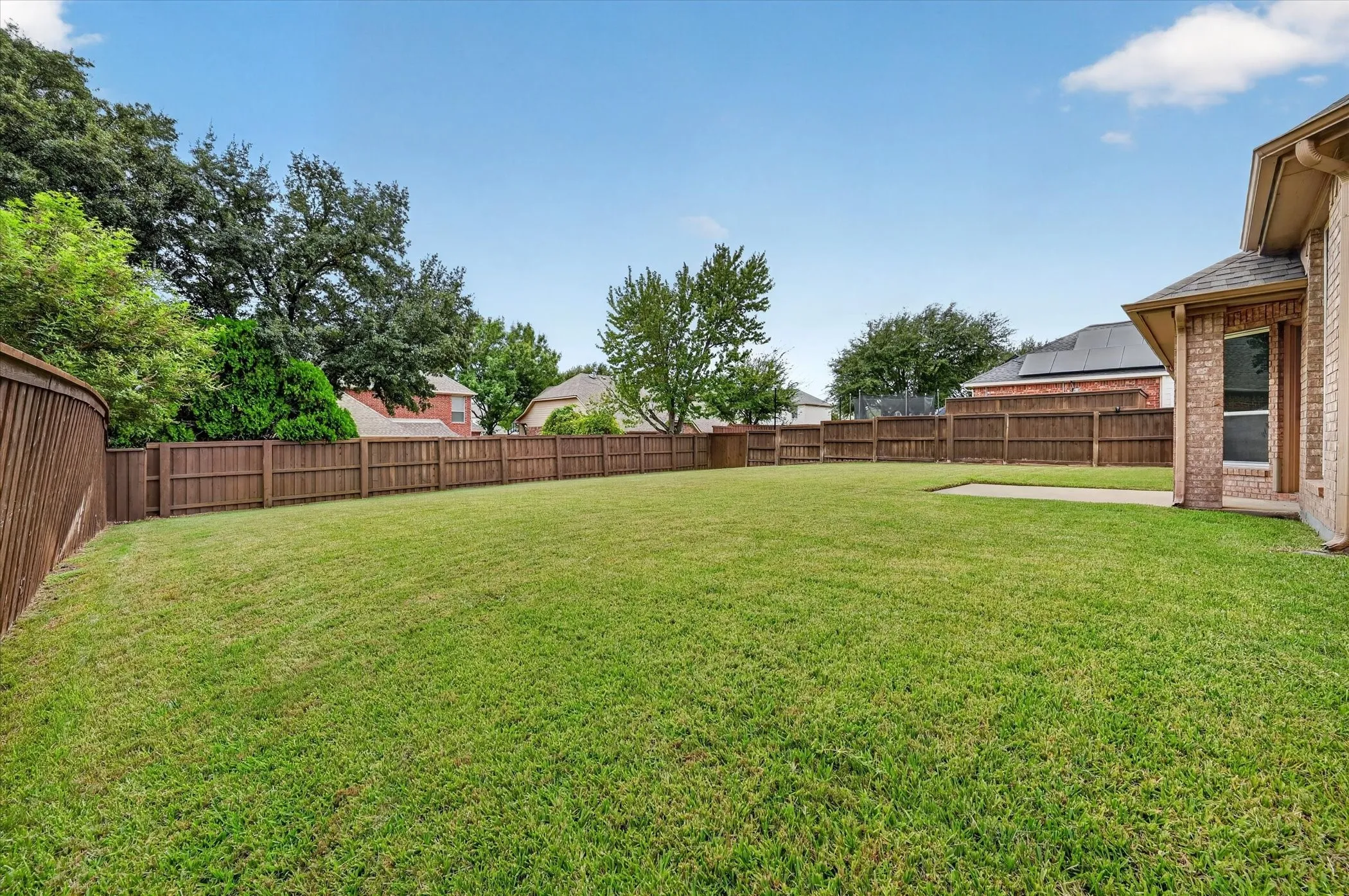 Single Family Residence For Sale in Denton County , 1809 Marble Pass Drive, Flower Mound, Texas 75028, 4 Bedroom, 2 Bathroom, 2 Garage spaces, 2,061 Sqft, built in 2000, mls#21370447, Real Estate Agent in Flower Mound, Homes For Sale in Denton county, Homes For Sale in Flower Mound, Realtor in Flower Mound Texas, Real Estate Brokerage Independent Realty Texas, Luminita Cordes Realtor