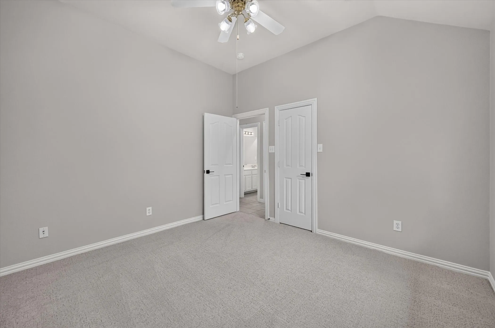 Single Family Residence For Sale in Denton County , 1809 Marble Pass Drive, Flower Mound, Texas 75028, 4 Bedroom, 2 Bathroom, 2 Garage spaces, 2,061 Sqft, built in 2000, mls#21370447, Real Estate Agent in Flower Mound, Homes For Sale in Denton county, Homes For Sale in Flower Mound, Realtor in Flower Mound Texas, Real Estate Brokerage Independent Realty Texas, Luminita Cordes Realtor