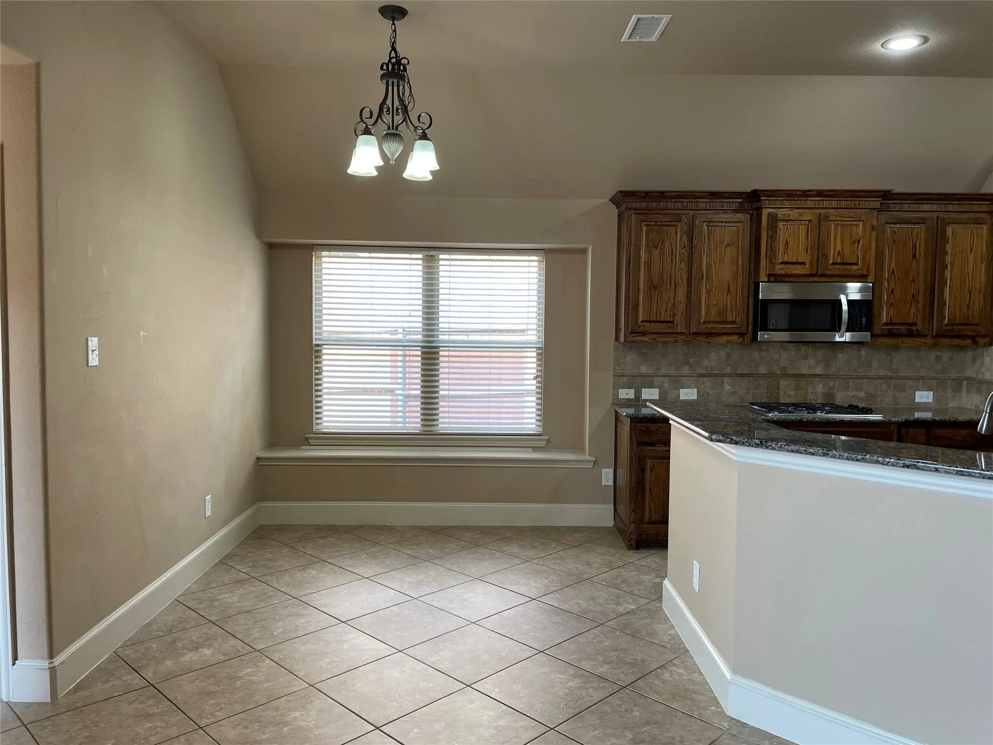 Single Family Residence For Rent in Collin County , 1011 Hot Springs Drive, Allen, Texas 75013, 4 Bedroom, 3 Bathroom, 2 Garage spaces, 2,904 Sqft, built in 2008, mls#21370966, Real Estate Agent in Allen, Homes For Rent in Collin county, Homes For Rent in Allen, Realtor in Allen Texas, Real Estate Brokerage Independent Realty Texas, Luminita Cordes Realtor