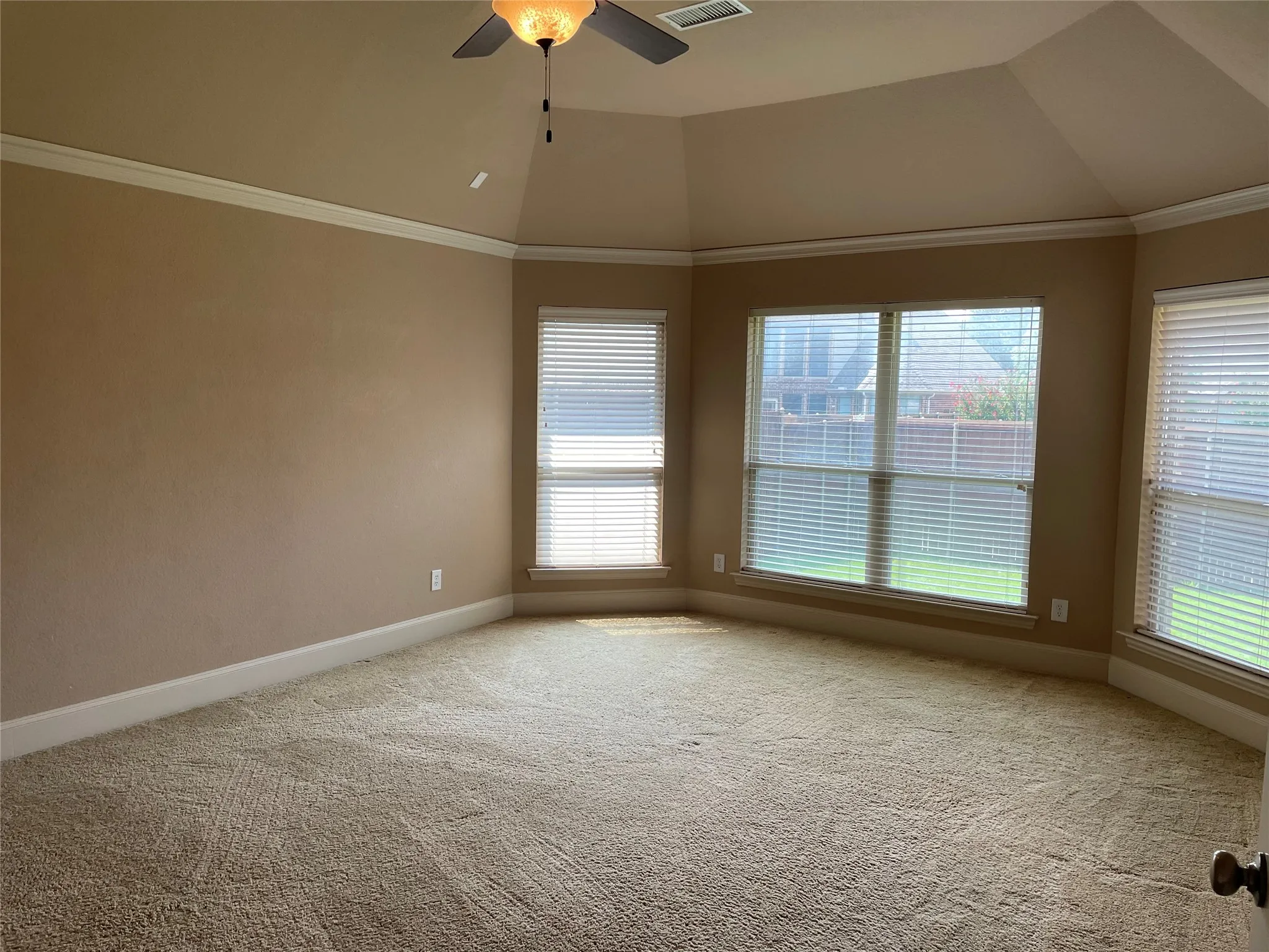 Single Family Residence For Rent in Collin County , 1011 Hot Springs Drive, Allen, Texas 75013, 4 Bedroom, 3 Bathroom, 2 Garage spaces, 2,904 Sqft, built in 2008, mls#21370966, Real Estate Agent in Allen, Homes For Rent in Collin county, Homes For Rent in Allen, Realtor in Allen Texas, Real Estate Brokerage Independent Realty Texas, Luminita Cordes Realtor