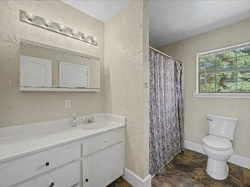 Single Family Residence For Sale in Fannin County , 1816 County Road 2040, Ravenna, Texas 75476, 4 Bedroom, 2 Bathroom, 2 Garage spaces, 2,168 Sqft, built in 1993, mls#21352864, Real Estate Agent in Ravenna, Homes For Sale in Fannin county, Homes For Sale in Ravenna, Realtor in Ravenna Texas, Real Estate Brokerage Independent Realty Texas, Luminita Cordes Realtor