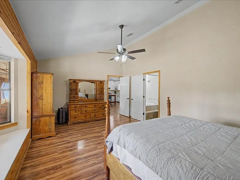Single Family Residence For Sale in Fannin County , 1816 County Road 2040, Ravenna, Texas 75476, 4 Bedroom, 2 Bathroom, 2 Garage spaces, 2,168 Sqft, built in 1993, mls#21352864, Real Estate Agent in Ravenna, Homes For Sale in Fannin county, Homes For Sale in Ravenna, Realtor in Ravenna Texas, Real Estate Brokerage Independent Realty Texas, Luminita Cordes Realtor