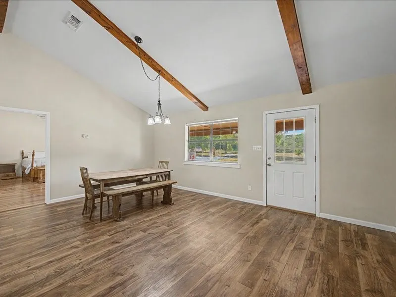 Single Family Residence For Sale in Fannin County , 1816 County Road 2040, Ravenna, Texas 75476, 4 Bedroom, 2 Bathroom, 2 Garage spaces, 2,168 Sqft, built in 1993, mls#21352864, Real Estate Agent in Ravenna, Homes For Sale in Fannin county, Homes For Sale in Ravenna, Realtor in Ravenna Texas, Real Estate Brokerage Independent Realty Texas, Luminita Cordes Realtor