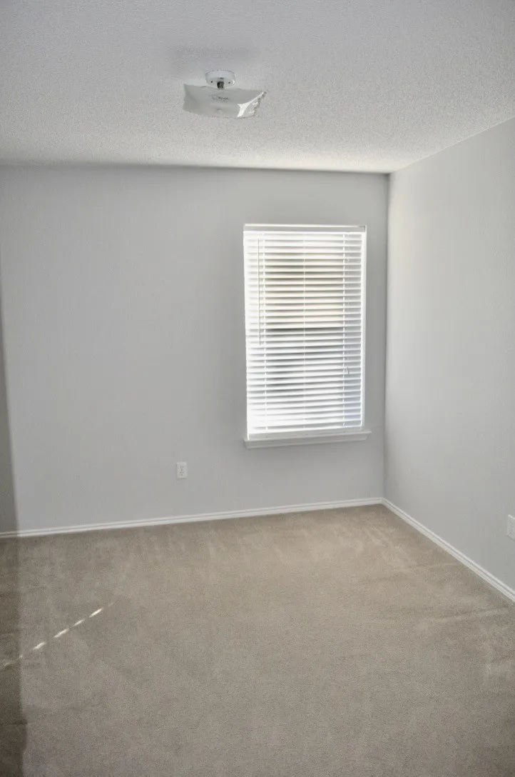 Single Family Residence For Rent in Parker County , 229 Lancelot Drive, Weatherford, Texas 76086, 3 Bedroom, 2 Bathroom, 2 Garage spaces, 1,396 Sqft, built in 1998, mls#21370968, Real Estate Agent in Weatherford, Homes For Rent in Parker county, Homes For Rent in Weatherford, Realtor in Weatherford Texas, Real Estate Brokerage Independent Realty Texas, Luminita Cordes Realtor