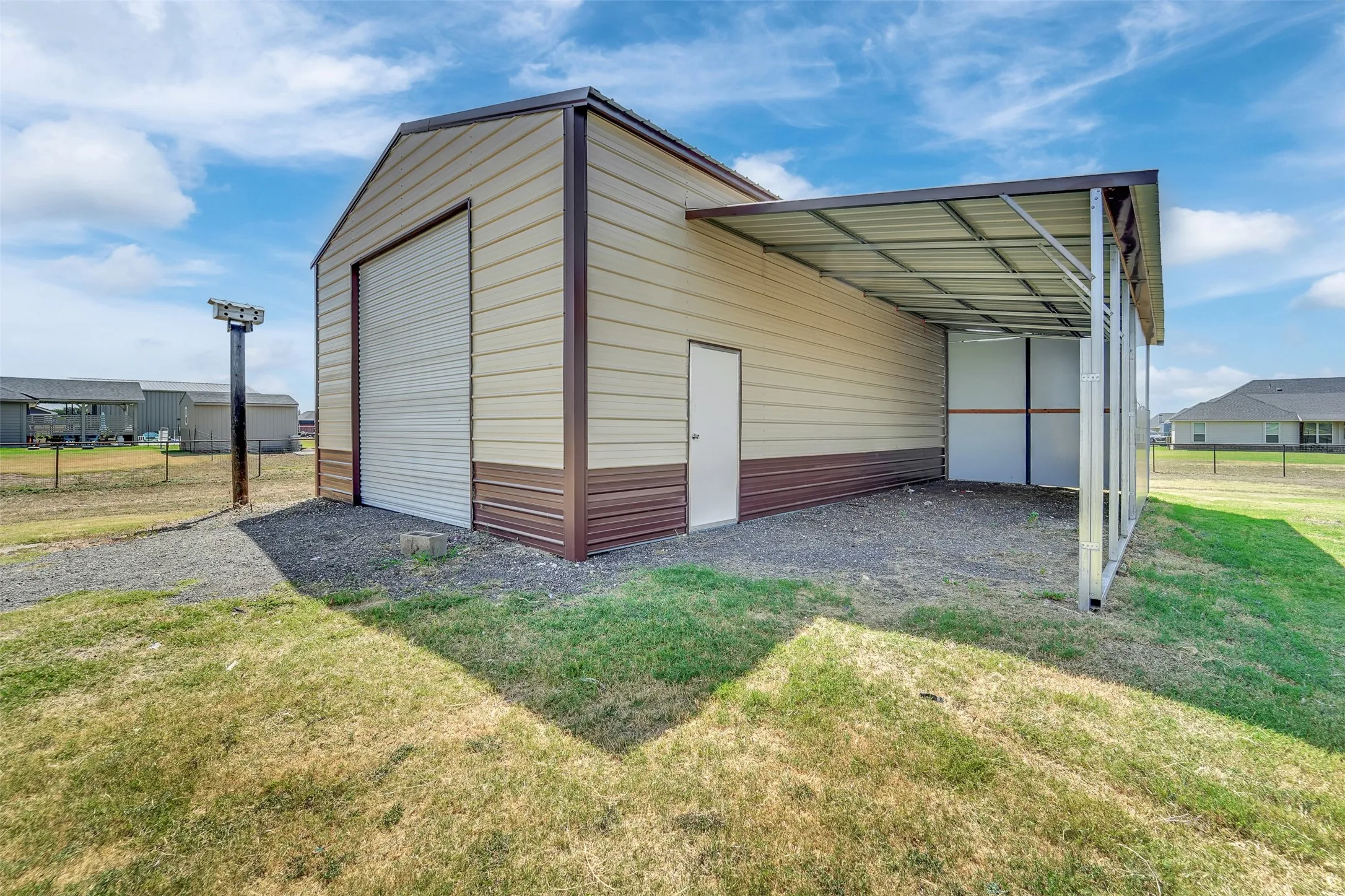 Single Family Residence For Sale in Johnson County , 6335 Brookcrest, Godley, Texas 76044, 4 Bedroom, 2 Bathroom, 2 Garage spaces, 2,077 Sqft, built in 2020, mls#21370613, Real Estate Agent in Godley, Homes For Sale in Johnson county, Homes For Sale in Godley, Realtor in Godley Texas, Real Estate Brokerage Independent Realty Texas, Luminita Cordes Realtor