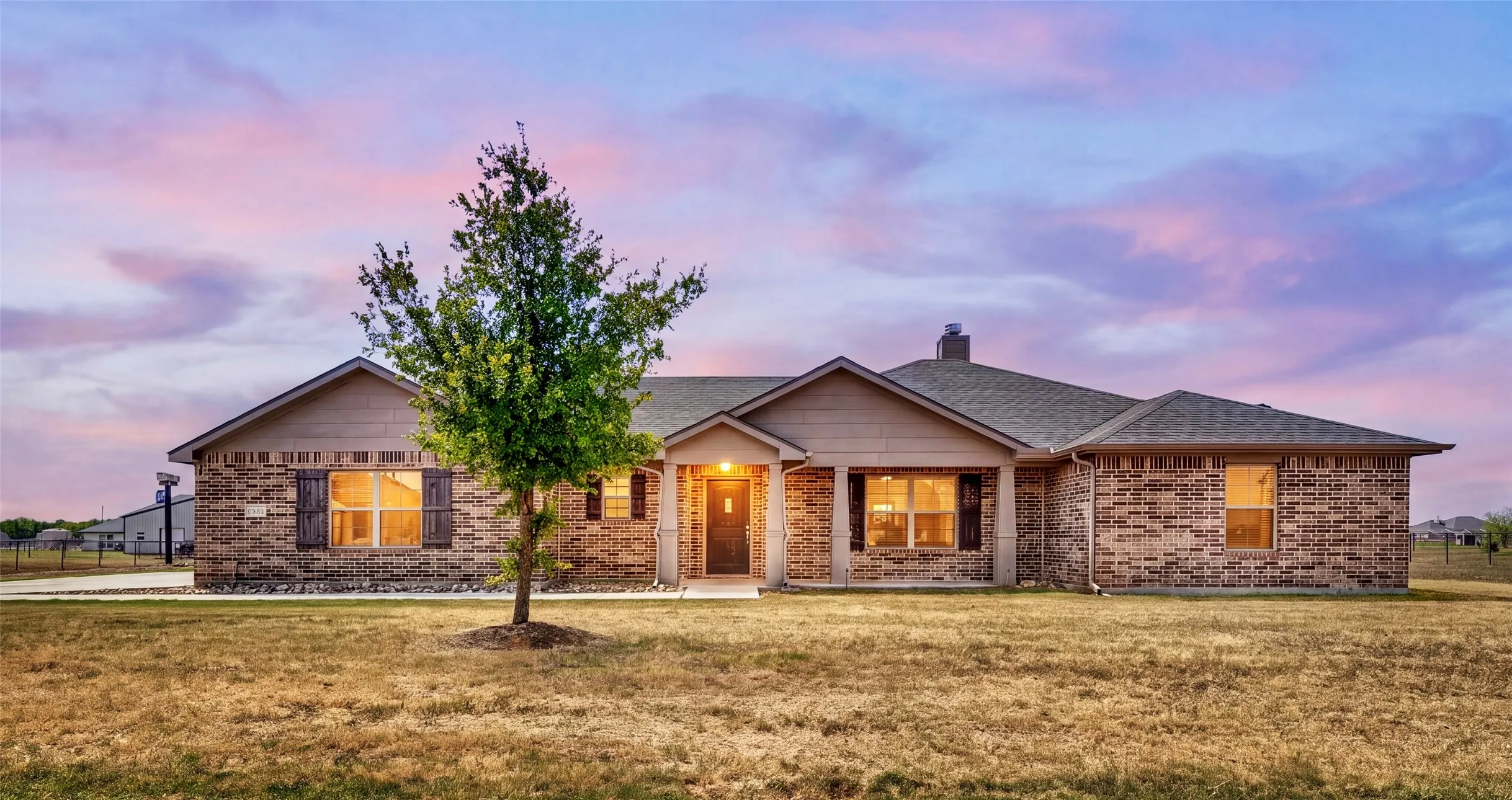 Single Family Residence For Sale in Johnson County , 6335 Brookcrest, Godley, Texas 76044, 4 Bedroom, 2 Bathroom, 2 Garage spaces, 2,077 Sqft, built in 2020, mls#21370613, Real Estate Agent in Godley, Homes For Sale in Johnson county, Homes For Sale in Godley, Realtor in Godley Texas, Real Estate Brokerage Independent Realty Texas, Luminita Cordes Realtor