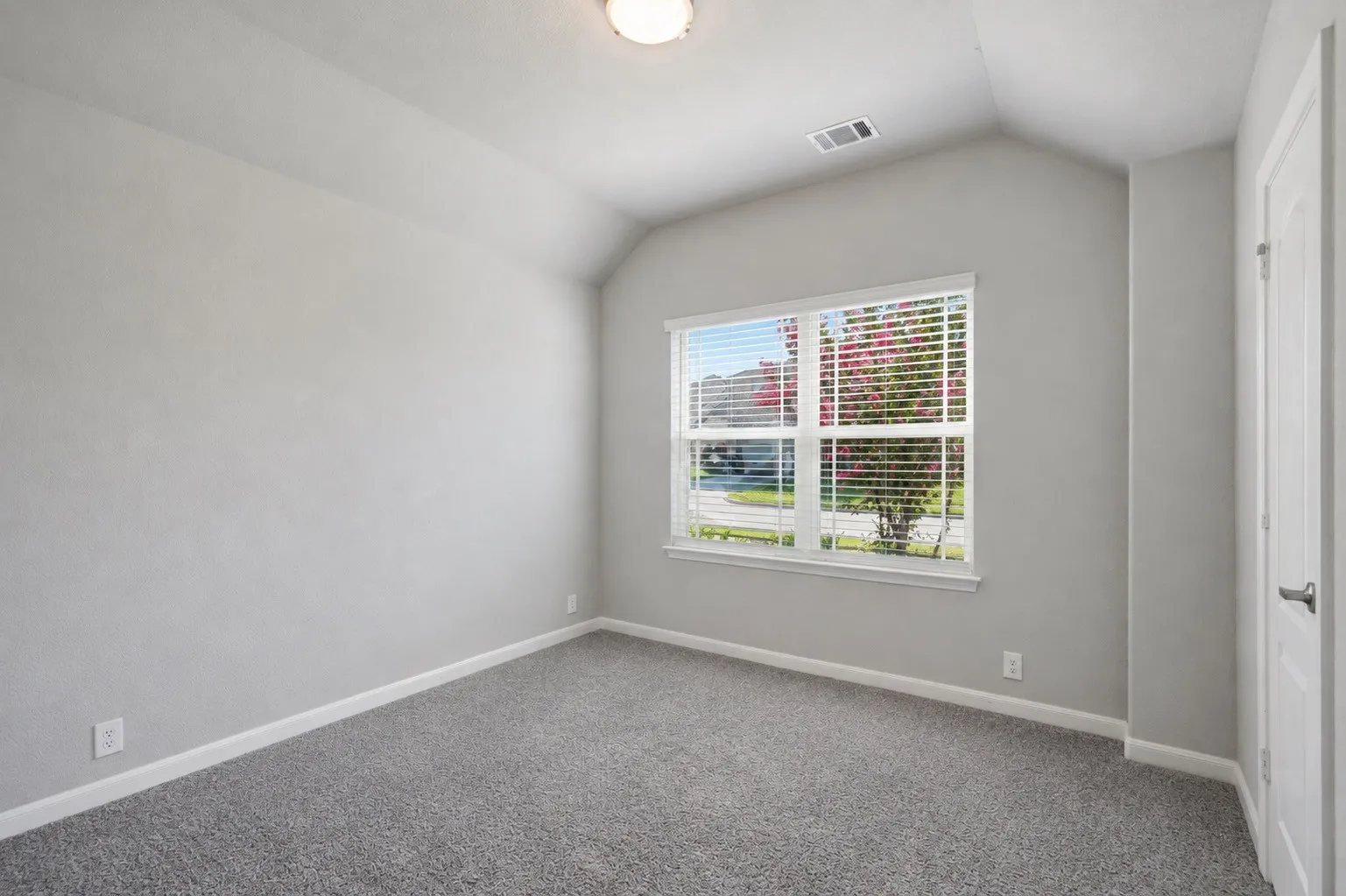 Single Family Residence For Sale in Dallas County , 505 Bermuda Avenue, Lancaster, Texas 75146, 4 Bedroom, 2 Bathroom, 2 Garage spaces, 1,848 Sqft, built in 2022, mls#21370956, Real Estate Agent in Lancaster, Homes For Sale in Dallas county, Homes For Sale in Lancaster, Realtor in Lancaster Texas, Real Estate Brokerage Independent Realty Texas, Luminita Cordes Realtor