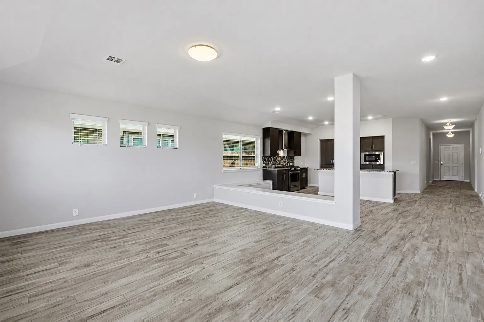 Single Family Residence For Sale in Dallas County , 505 Bermuda Avenue, Lancaster, Texas 75146, 4 Bedroom, 2 Bathroom, 2 Garage spaces, 1,848 Sqft, built in 2022, mls#21370956, Real Estate Agent in Lancaster, Homes For Sale in Dallas county, Homes For Sale in Lancaster, Realtor in Lancaster Texas, Real Estate Brokerage Independent Realty Texas, Luminita Cordes Realtor