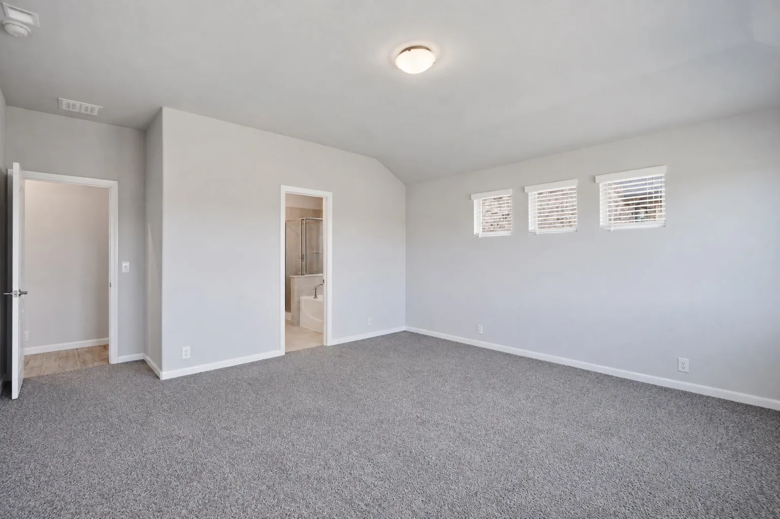 Single Family Residence For Sale in Dallas County , 505 Bermuda Avenue, Lancaster, Texas 75146, 4 Bedroom, 2 Bathroom, 2 Garage spaces, 1,848 Sqft, built in 2022, mls#21370956, Real Estate Agent in Lancaster, Homes For Sale in Dallas county, Homes For Sale in Lancaster, Realtor in Lancaster Texas, Real Estate Brokerage Independent Realty Texas, Luminita Cordes Realtor