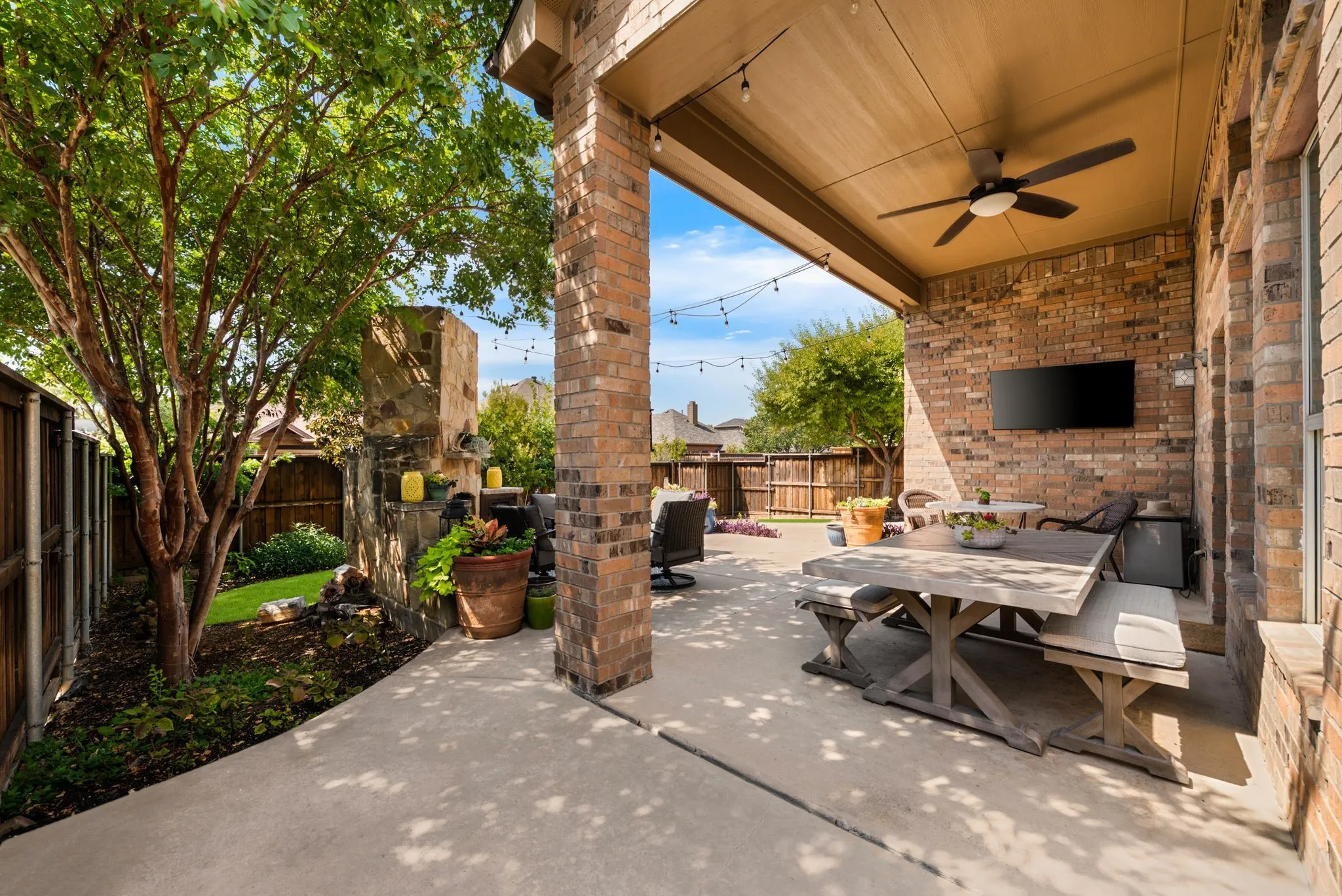 Single Family Residence For Sale in Denton County , 3525 Washington Drive, Frisco, Texas 75034, 4 Bedroom, 4 Bathroom, 2 Garage spaces, 3,290 Sqft, built in 2003, mls#21369982, Real Estate Agent in Frisco, Homes For Sale in Denton county, Homes For Sale in Frisco, Realtor in Frisco Texas, Real Estate Brokerage Independent Realty Texas, Luminita Cordes Realtor