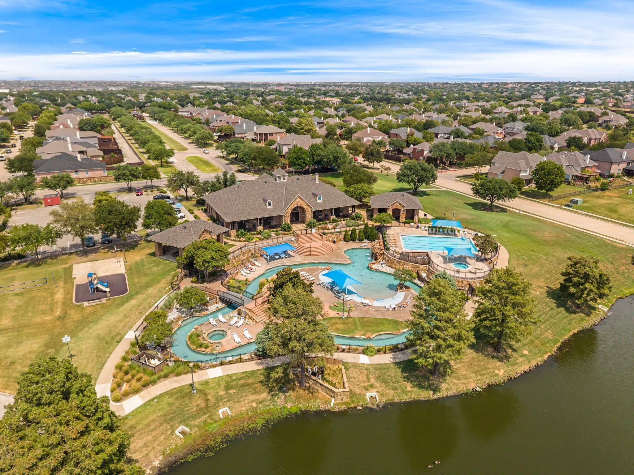 Single Family Residence For Sale in Denton County , 3525 Washington Drive, Frisco, Texas 75034, 4 Bedroom, 4 Bathroom, 2 Garage spaces, 3,290 Sqft, built in 2003, mls#21369982, Real Estate Agent in Frisco, Homes For Sale in Denton county, Homes For Sale in Frisco, Realtor in Frisco Texas, Real Estate Brokerage Independent Realty Texas, Luminita Cordes Realtor