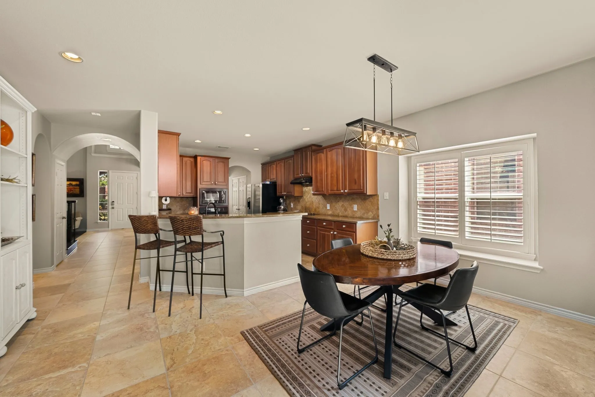 Single Family Residence For Sale in Denton County , 3525 Washington Drive, Frisco, Texas 75034, 4 Bedroom, 4 Bathroom, 2 Garage spaces, 3,290 Sqft, built in 2003, mls#21369982, Real Estate Agent in Frisco, Homes For Sale in Denton county, Homes For Sale in Frisco, Realtor in Frisco Texas, Real Estate Brokerage Independent Realty Texas, Luminita Cordes Realtor