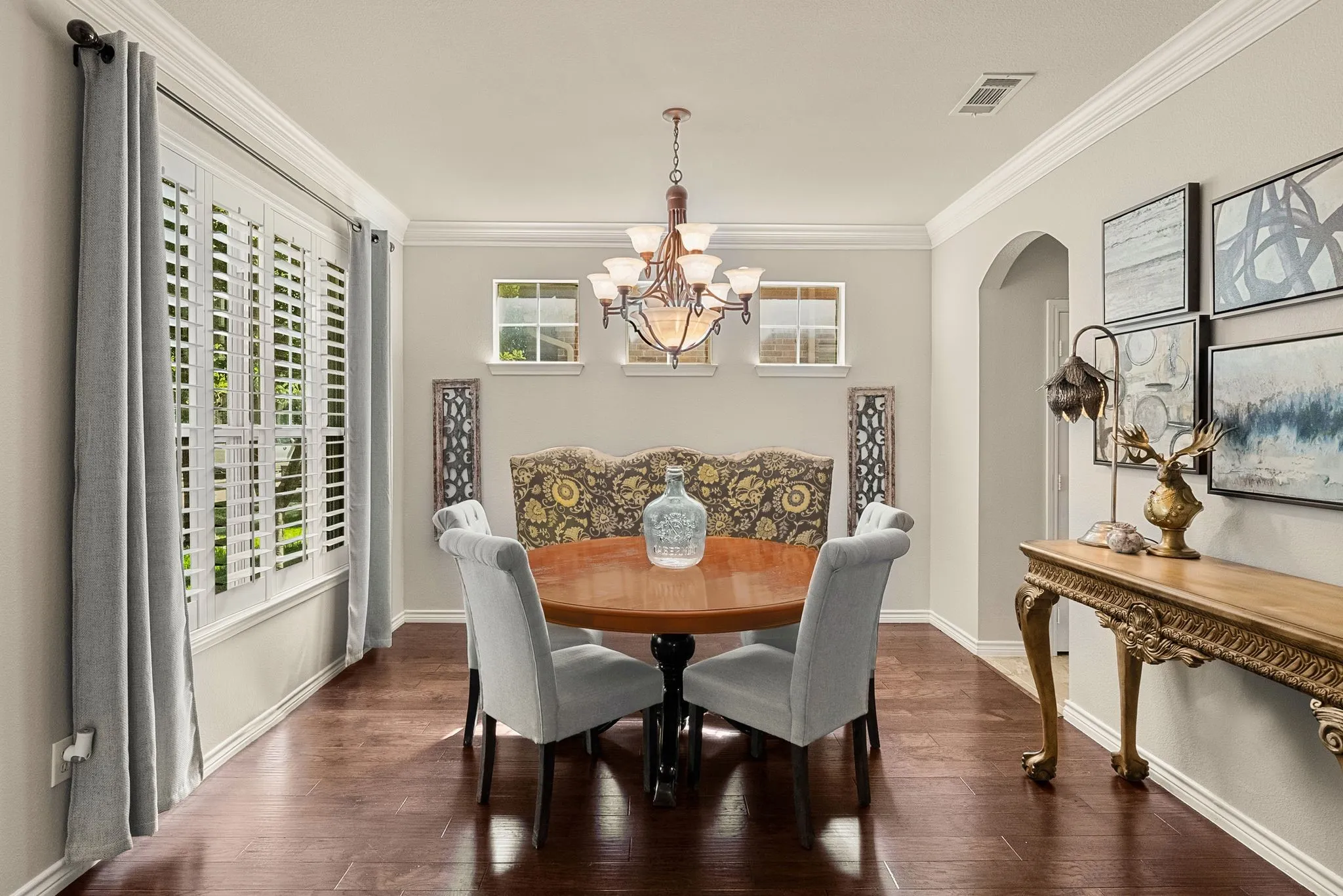 Single Family Residence For Sale in Denton County , 3525 Washington Drive, Frisco, Texas 75034, 4 Bedroom, 4 Bathroom, 2 Garage spaces, 3,290 Sqft, built in 2003, mls#21369982, Real Estate Agent in Frisco, Homes For Sale in Denton county, Homes For Sale in Frisco, Realtor in Frisco Texas, Real Estate Brokerage Independent Realty Texas, Luminita Cordes Realtor