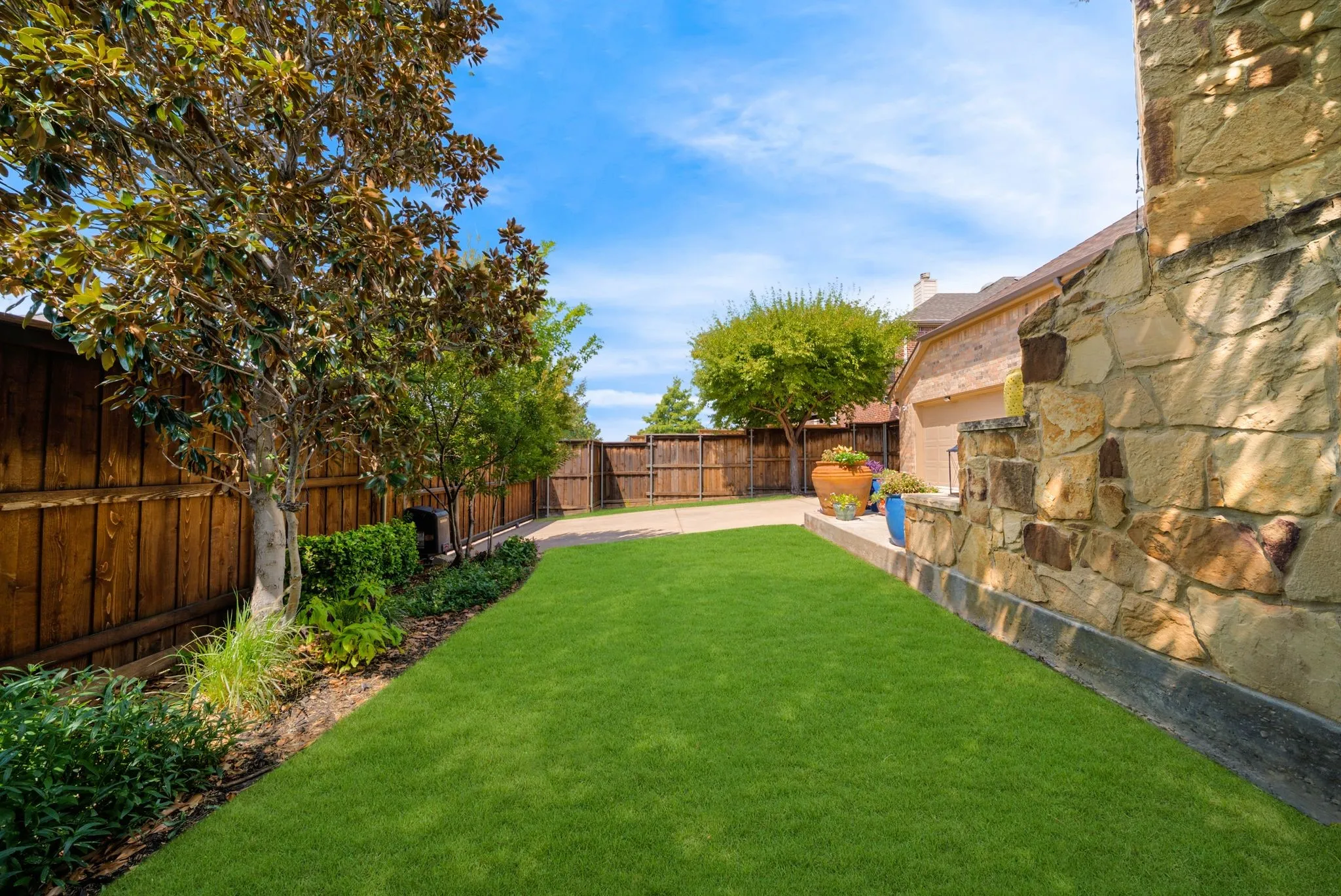 Single Family Residence For Sale in Denton County , 3525 Washington Drive, Frisco, Texas 75034, 4 Bedroom, 4 Bathroom, 2 Garage spaces, 3,290 Sqft, built in 2003, mls#21369982, Real Estate Agent in Frisco, Homes For Sale in Denton county, Homes For Sale in Frisco, Realtor in Frisco Texas, Real Estate Brokerage Independent Realty Texas, Luminita Cordes Realtor