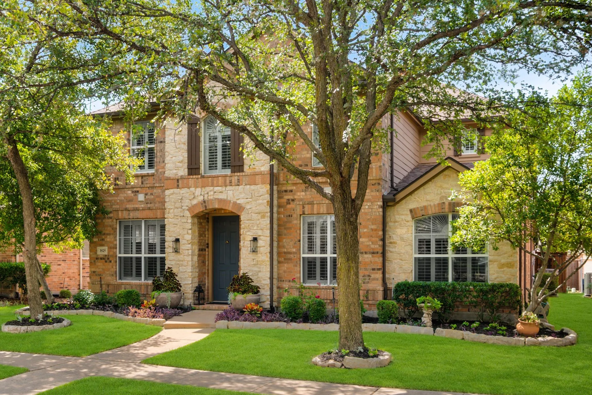 Single Family Residence For Sale in Denton County , 3525 Washington Drive, Frisco, Texas 75034, 4 Bedroom, 4 Bathroom, 2 Garage spaces, 3,290 Sqft, built in 2003, mls#21369982, Real Estate Agent in Frisco, Homes For Sale in Denton county, Homes For Sale in Frisco, Realtor in Frisco Texas, Real Estate Brokerage Independent Realty Texas, Luminita Cordes Realtor