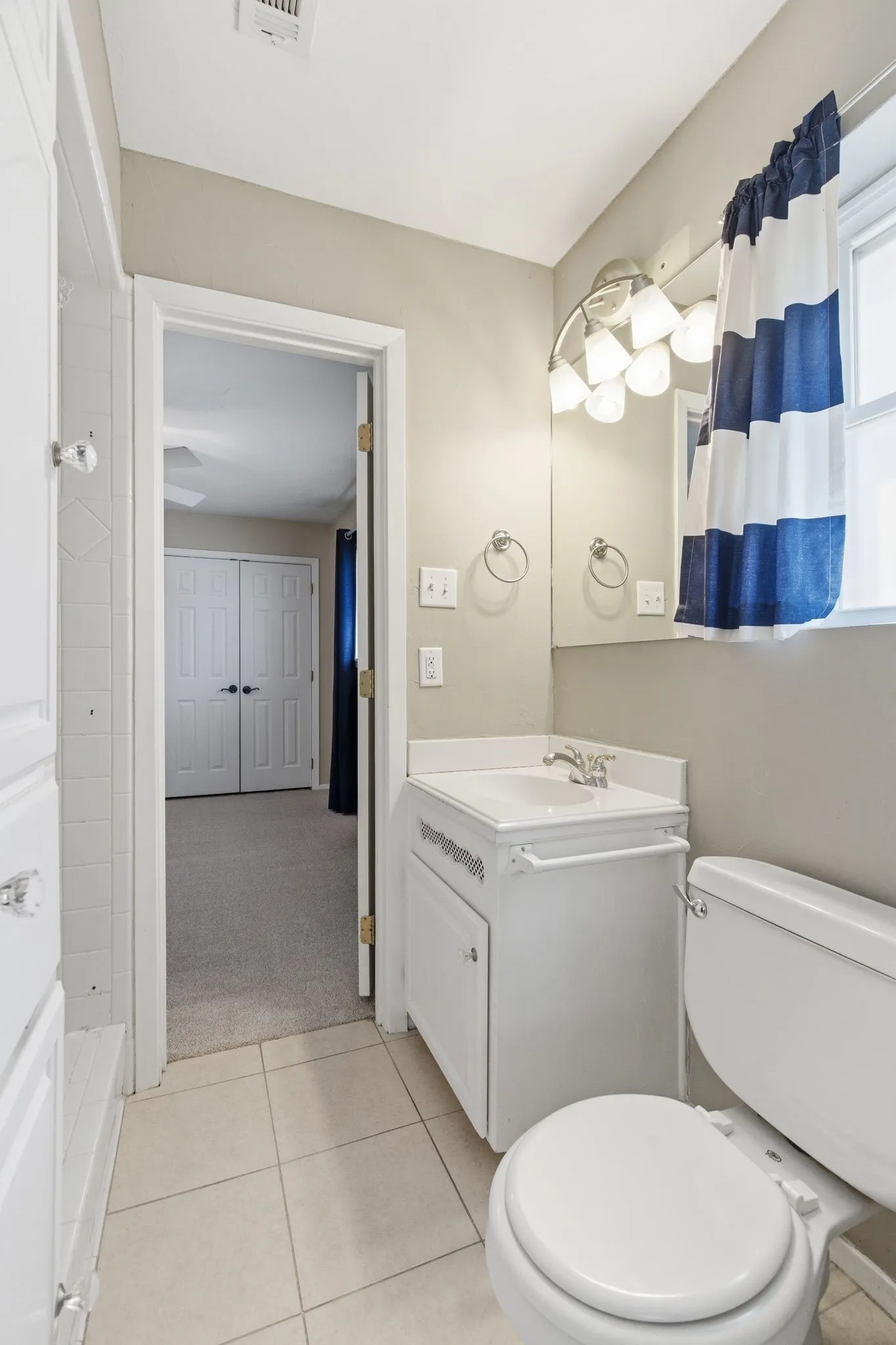 Single Family Residence For Rent in Tarrant County , 1760 Acorn Lane, Hurst, Texas 76054, 3 Bedroom, 2 Bathroom, 2 Garage spaces, 2,402 Sqft, built in 1968, mls#21367763, Real Estate Agent in Hurst, Homes For Rent in Tarrant county, Homes For Rent in Hurst, Realtor in Hurst Texas, Real Estate Brokerage Independent Realty Texas, Luminita Cordes Realtor