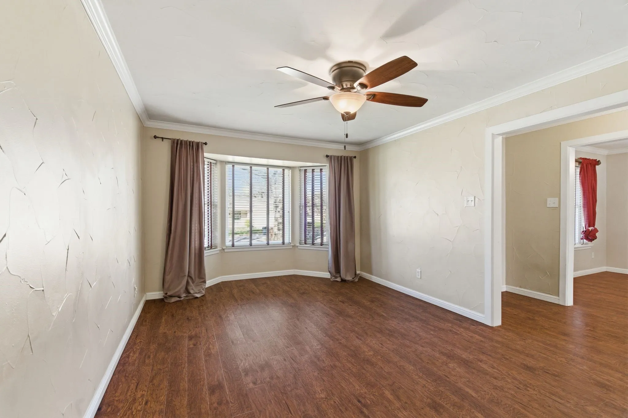 Single Family Residence For Rent in Tarrant County , 1760 Acorn Lane, Hurst, Texas 76054, 3 Bedroom, 2 Bathroom, 2 Garage spaces, 2,402 Sqft, built in 1968, mls#21367763, Real Estate Agent in Hurst, Homes For Rent in Tarrant county, Homes For Rent in Hurst, Realtor in Hurst Texas, Real Estate Brokerage Independent Realty Texas, Luminita Cordes Realtor