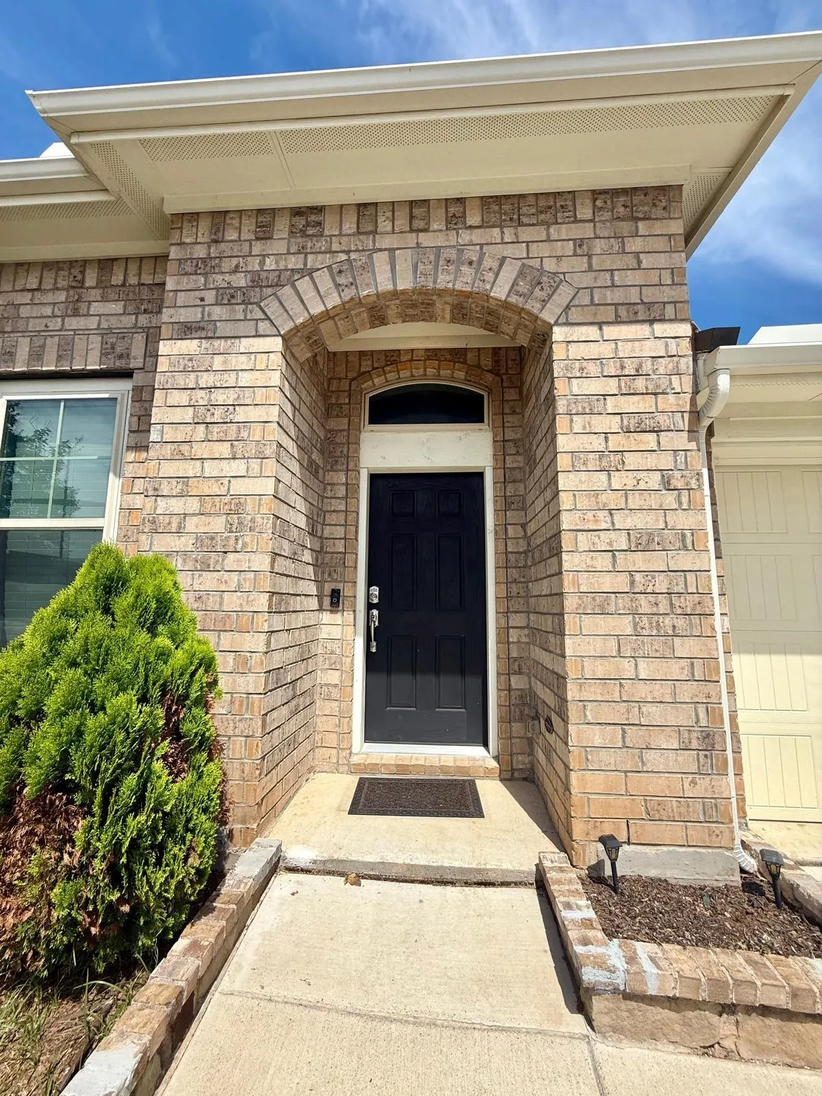 Single Family Residence For Rent in Tarrant County , 1909 Augustus Drive, Fort Worth, Texas 76120, 3 Bedroom, 2 Bathroom, 2 Garage spaces, 2,249 Sqft, built in 2018, mls#21370782, Real Estate Agent in Fort Worth, Homes For Rent in Tarrant county, Homes For Rent in Fort Worth, Realtor in Fort Worth Texas, Real Estate Brokerage Independent Realty Texas, Luminita Cordes Realtor