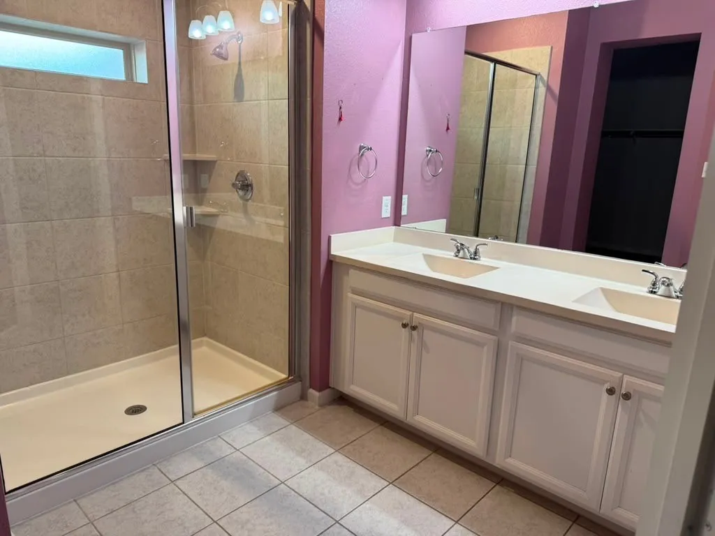 Single Family Residence For Rent in Tarrant County , 1909 Augustus Drive, Fort Worth, Texas 76120, 3 Bedroom, 2 Bathroom, 2 Garage spaces, 2,249 Sqft, built in 2018, mls#21370782, Real Estate Agent in Fort Worth, Homes For Rent in Tarrant county, Homes For Rent in Fort Worth, Realtor in Fort Worth Texas, Real Estate Brokerage Independent Realty Texas, Luminita Cordes Realtor