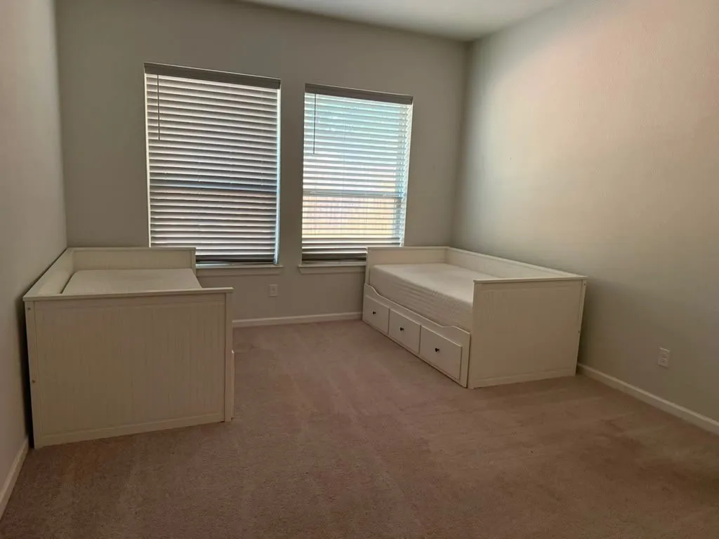 Single Family Residence For Rent in Tarrant County , 1909 Augustus Drive, Fort Worth, Texas 76120, 3 Bedroom, 2 Bathroom, 2 Garage spaces, 2,249 Sqft, built in 2018, mls#21370782, Real Estate Agent in Fort Worth, Homes For Rent in Tarrant county, Homes For Rent in Fort Worth, Realtor in Fort Worth Texas, Real Estate Brokerage Independent Realty Texas, Luminita Cordes Realtor
