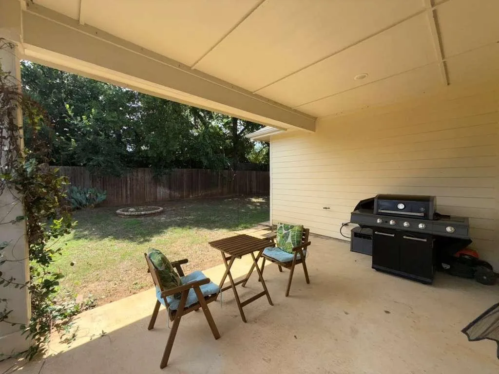Single Family Residence For Rent in Tarrant County , 1909 Augustus Drive, Fort Worth, Texas 76120, 3 Bedroom, 2 Bathroom, 2 Garage spaces, 2,249 Sqft, built in 2018, mls#21370782, Real Estate Agent in Fort Worth, Homes For Rent in Tarrant county, Homes For Rent in Fort Worth, Realtor in Fort Worth Texas, Real Estate Brokerage Independent Realty Texas, Luminita Cordes Realtor