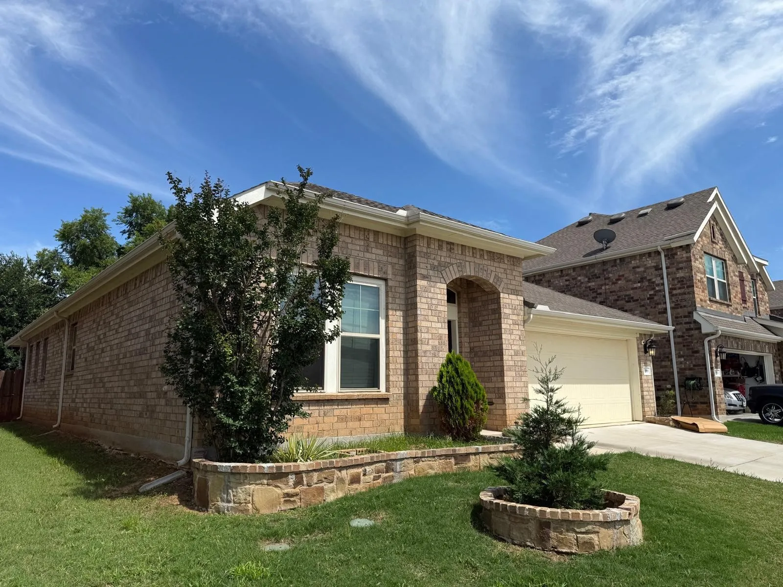 Single Family Residence For Rent in Tarrant County , 1909 Augustus Drive, Fort Worth, Texas 76120, 3 Bedroom, 2 Bathroom, 2 Garage spaces, 2,249 Sqft, built in 2018, mls#21370782, Real Estate Agent in Fort Worth, Homes For Rent in Tarrant county, Homes For Rent in Fort Worth, Realtor in Fort Worth Texas, Real Estate Brokerage Independent Realty Texas, Luminita Cordes Realtor